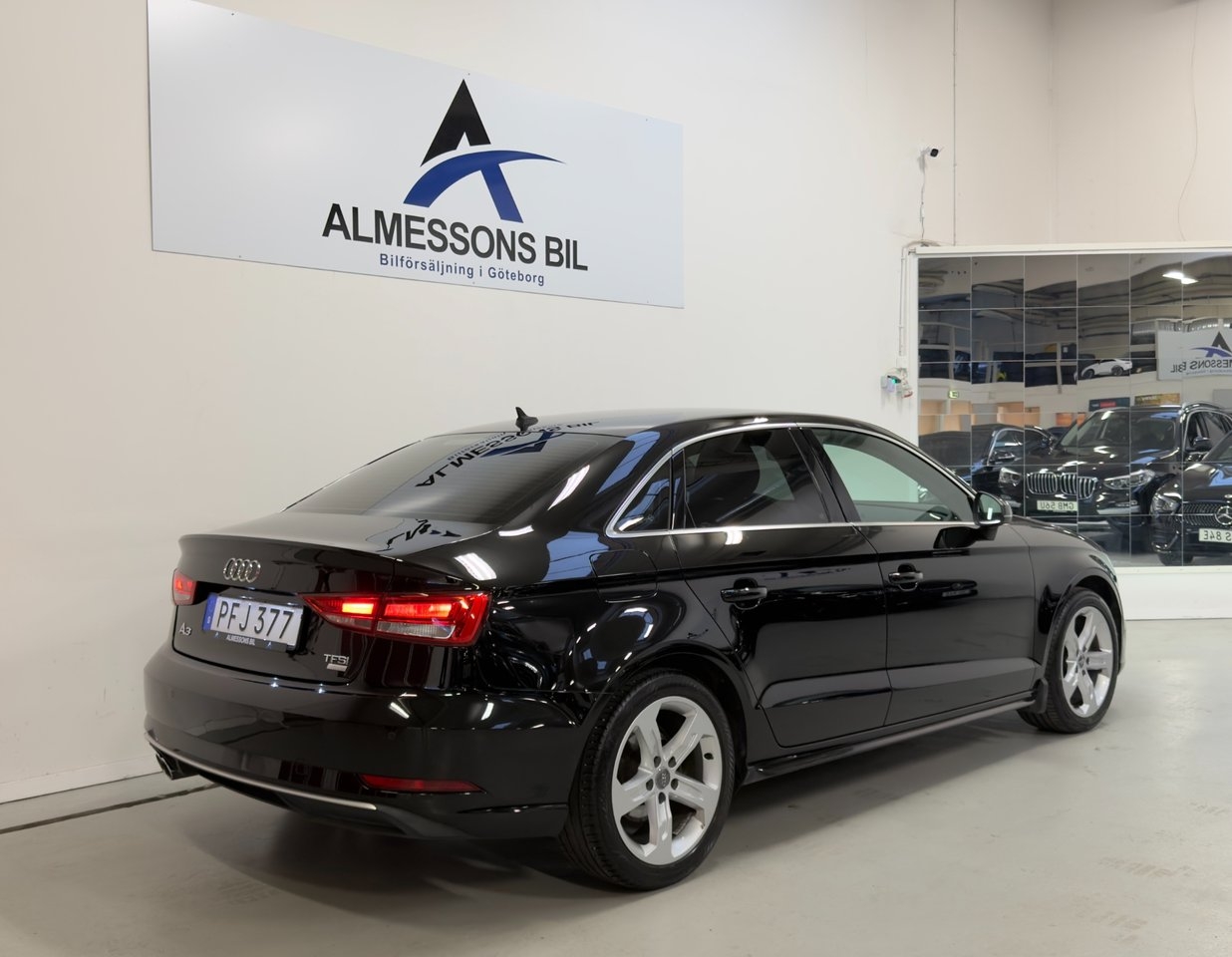 Audi A3 Sedan 1.4 TFSI COD Comfort Ultra 2017, bild 7/10