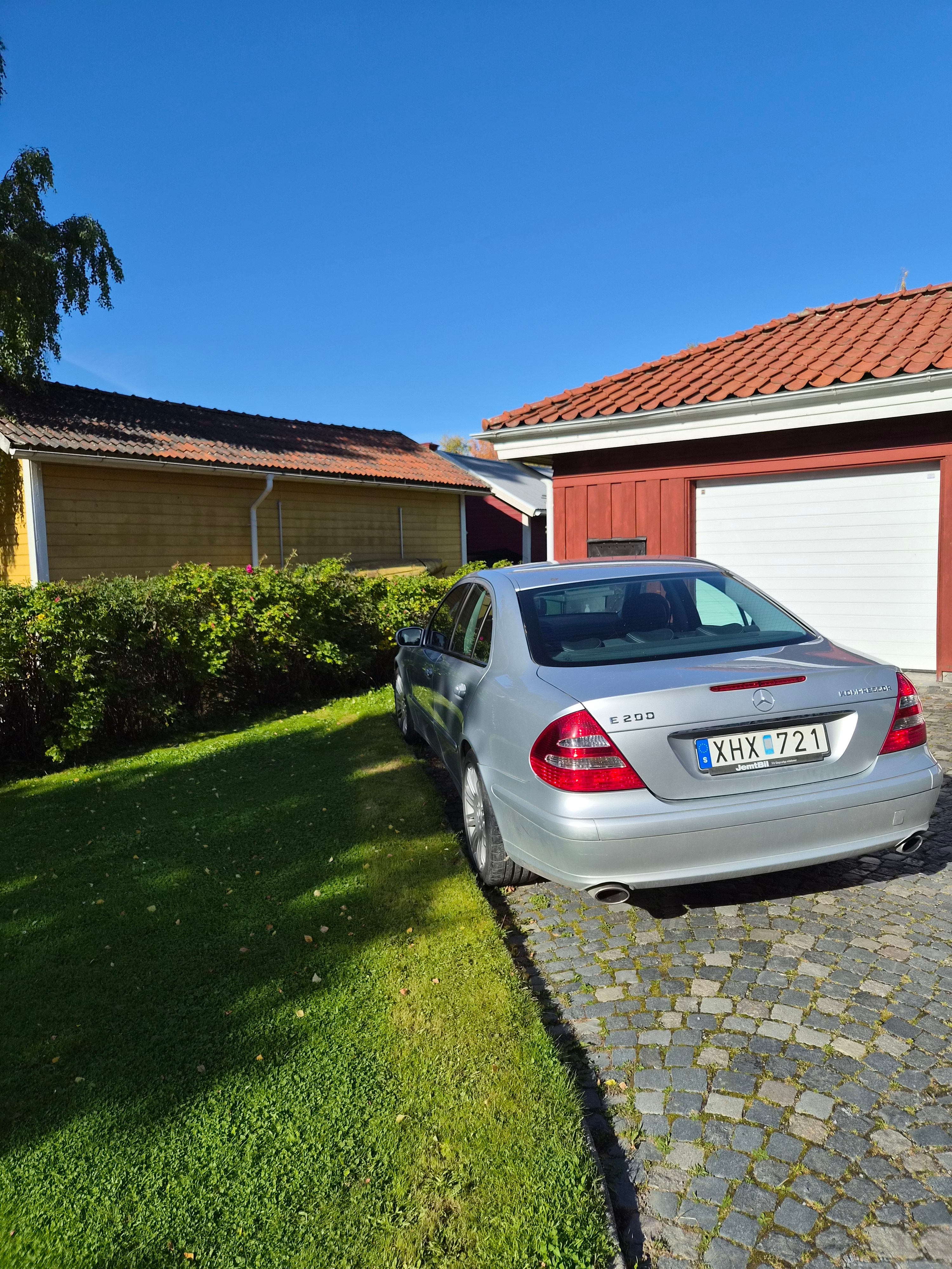 Mercedes-Benz E 200 Kompressor 5G-Tronic 2006, bild 3/5