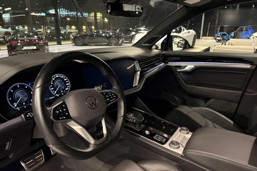 Volkswagen Touareg 2023, bild 6/7
