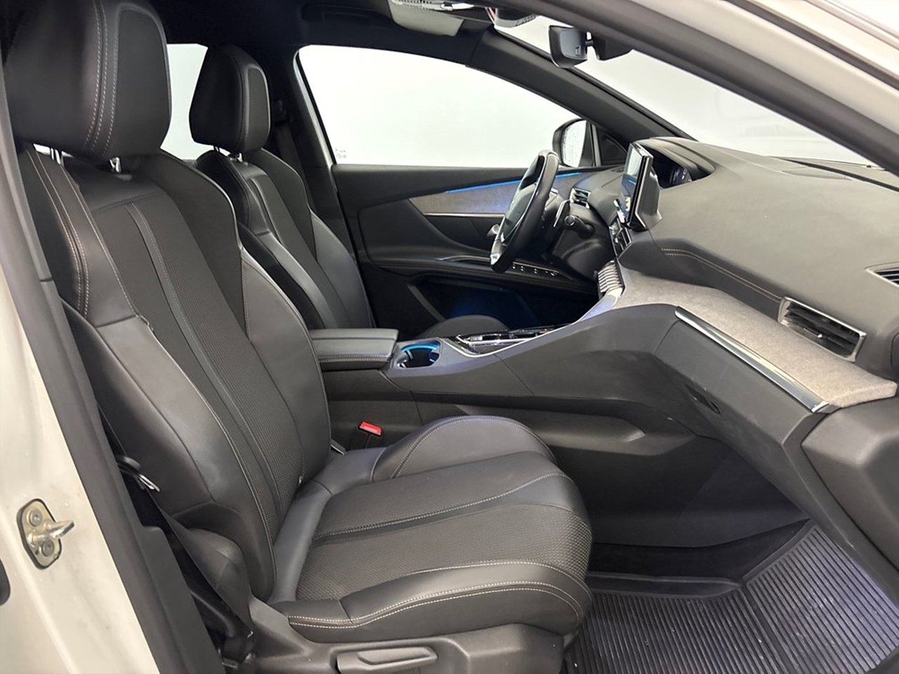Peugeot 3008 1.2 PureTech GT 2023, bild 7/10