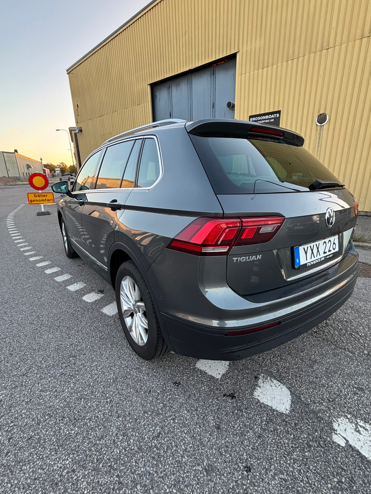 Volkswagen Tiguan 2019, bild 3/6