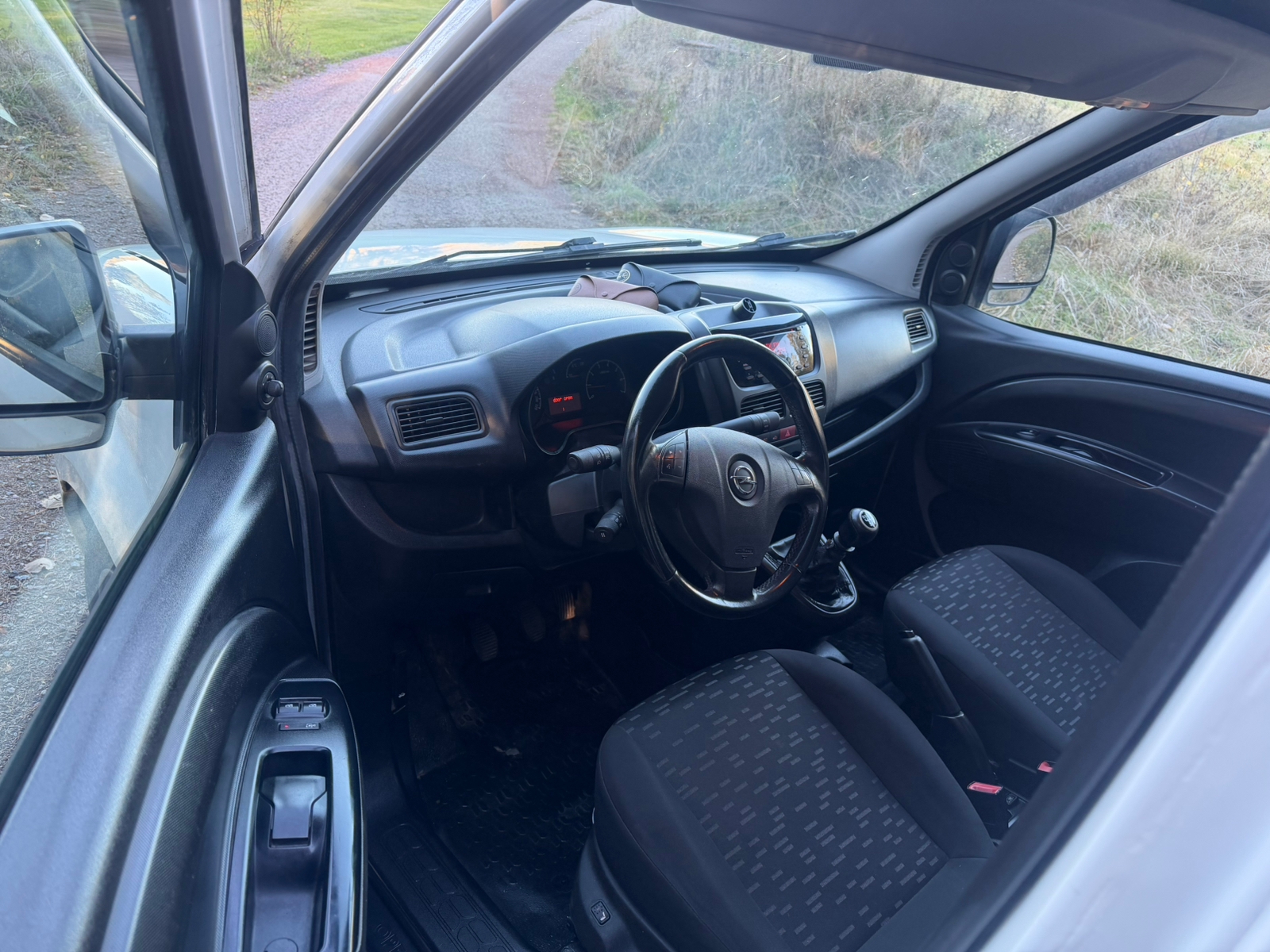 Opel Combo 1.6 CDTI eco flex s/s 2012, bild 6/9