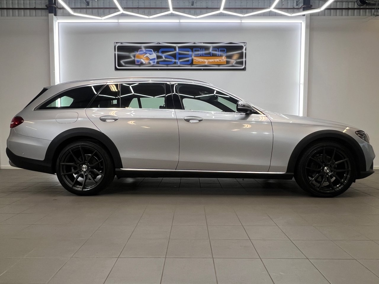 Mercedes-Benz E 2019, bild 6/10