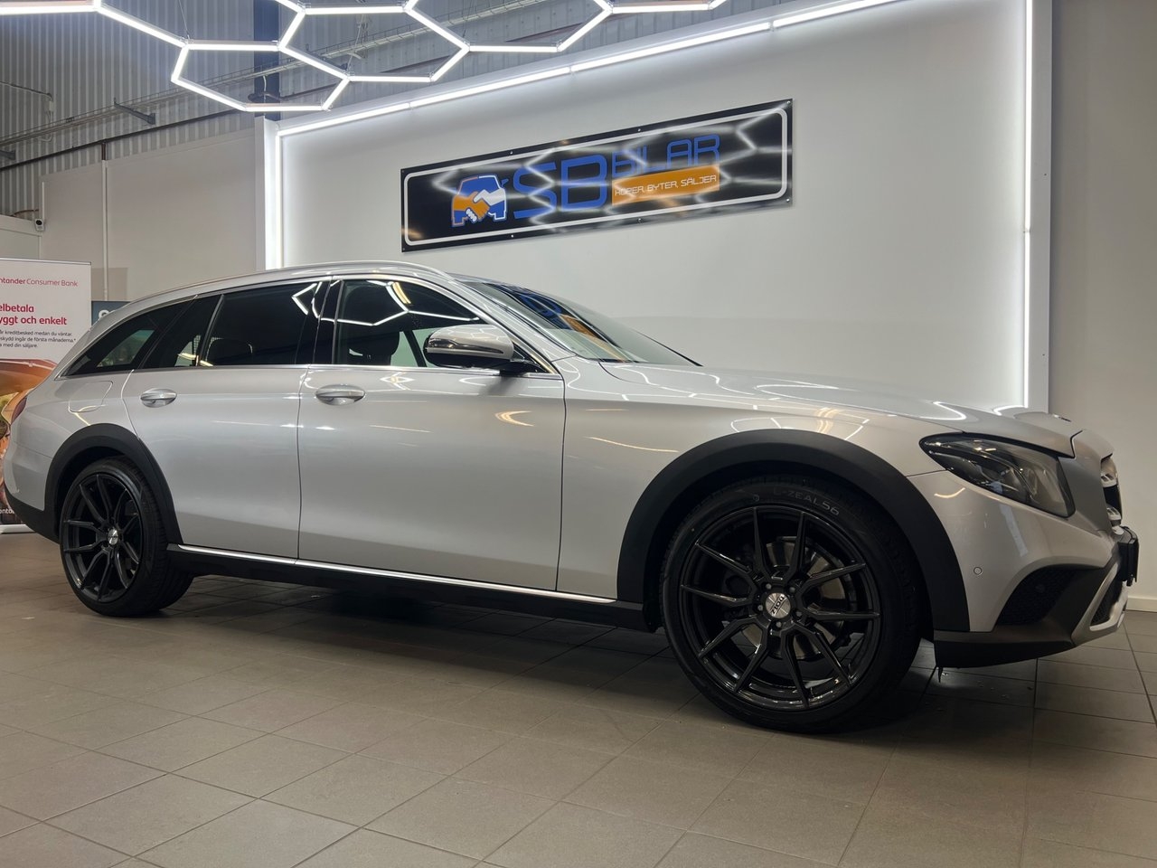 Mercedes-Benz E 2019, bild 7/10