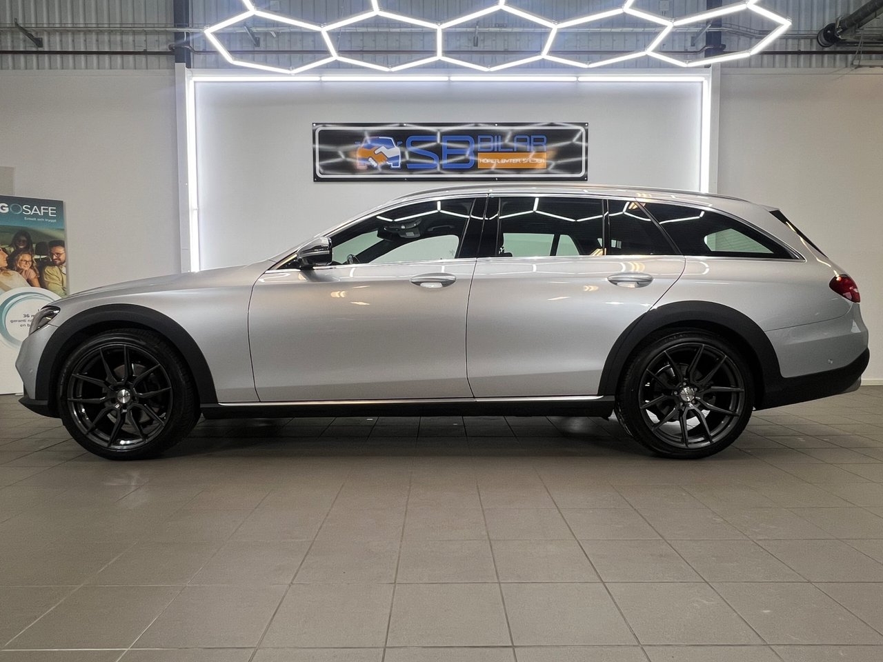 Mercedes-Benz E 2019, bild 2/10