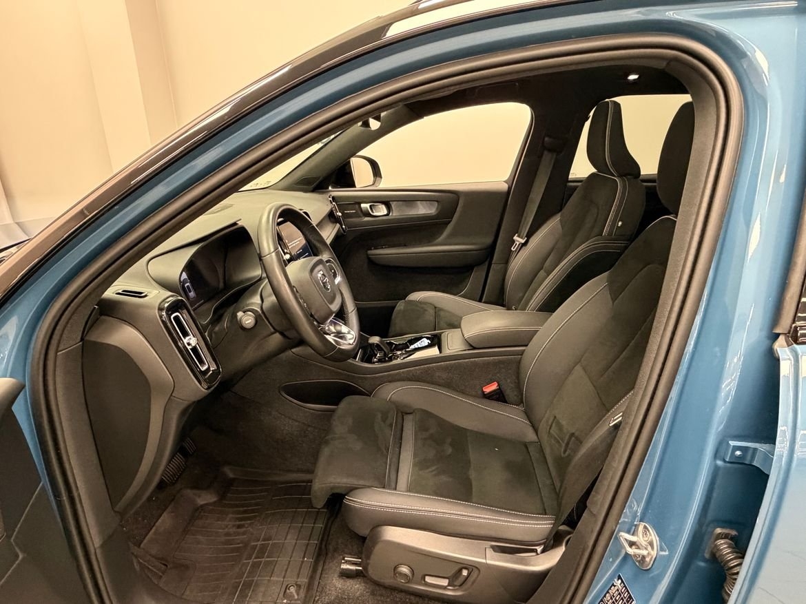 Volvo XC40 Recharge Twin Ultimate 2024, bild 7/10