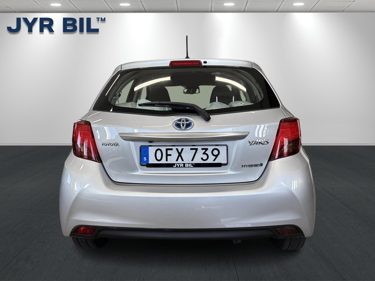 Toyota Yaris Hybrid e-CVT 101hk Active 2016, bild 4/10