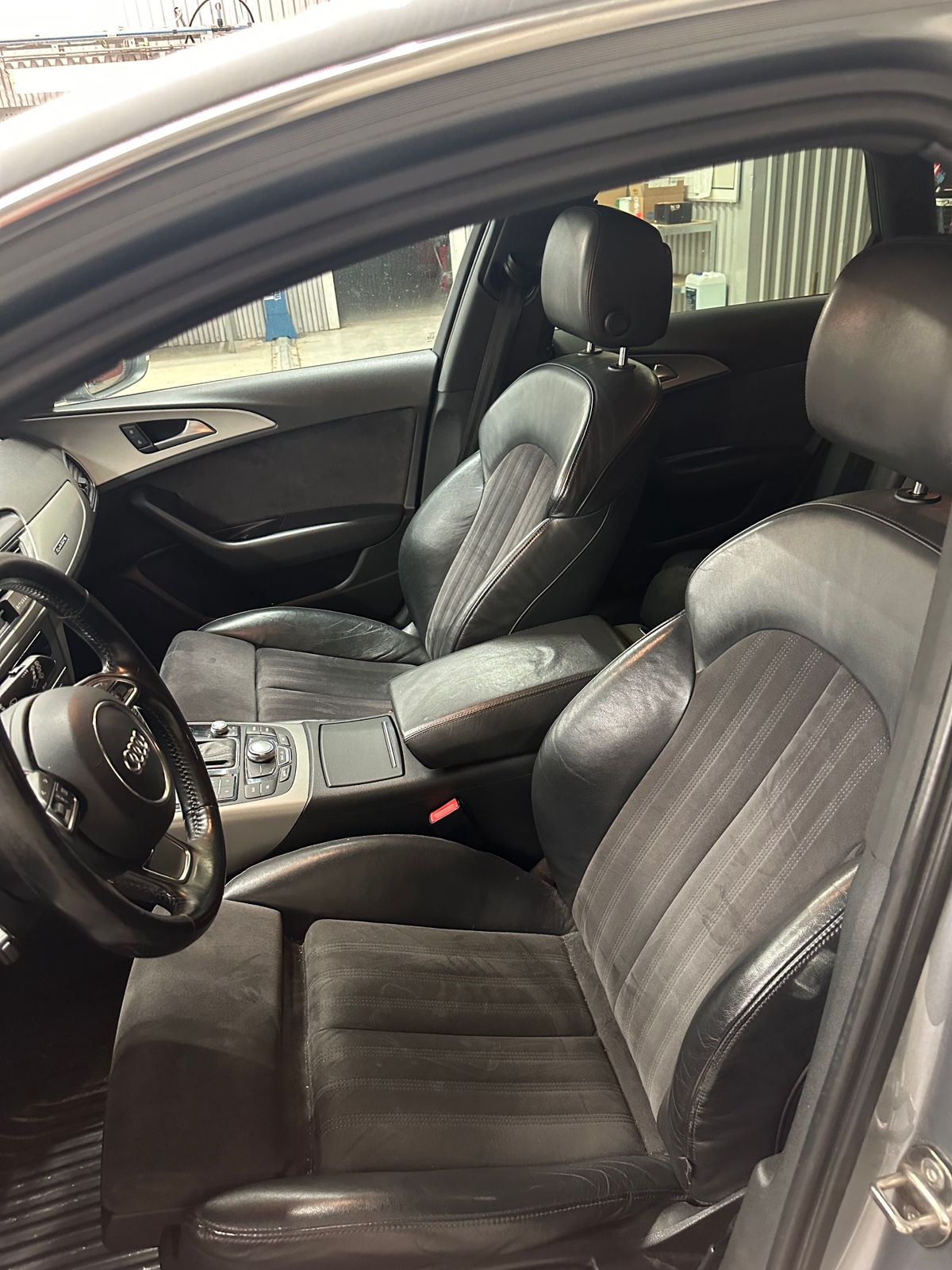 Audi A6 2012, bild 4/6