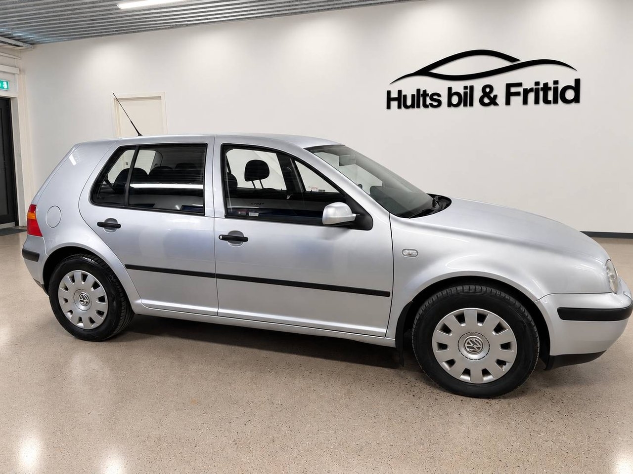 Volkswagen Golf 5-dörrar 1.6 Basis 2001, bild 2/10