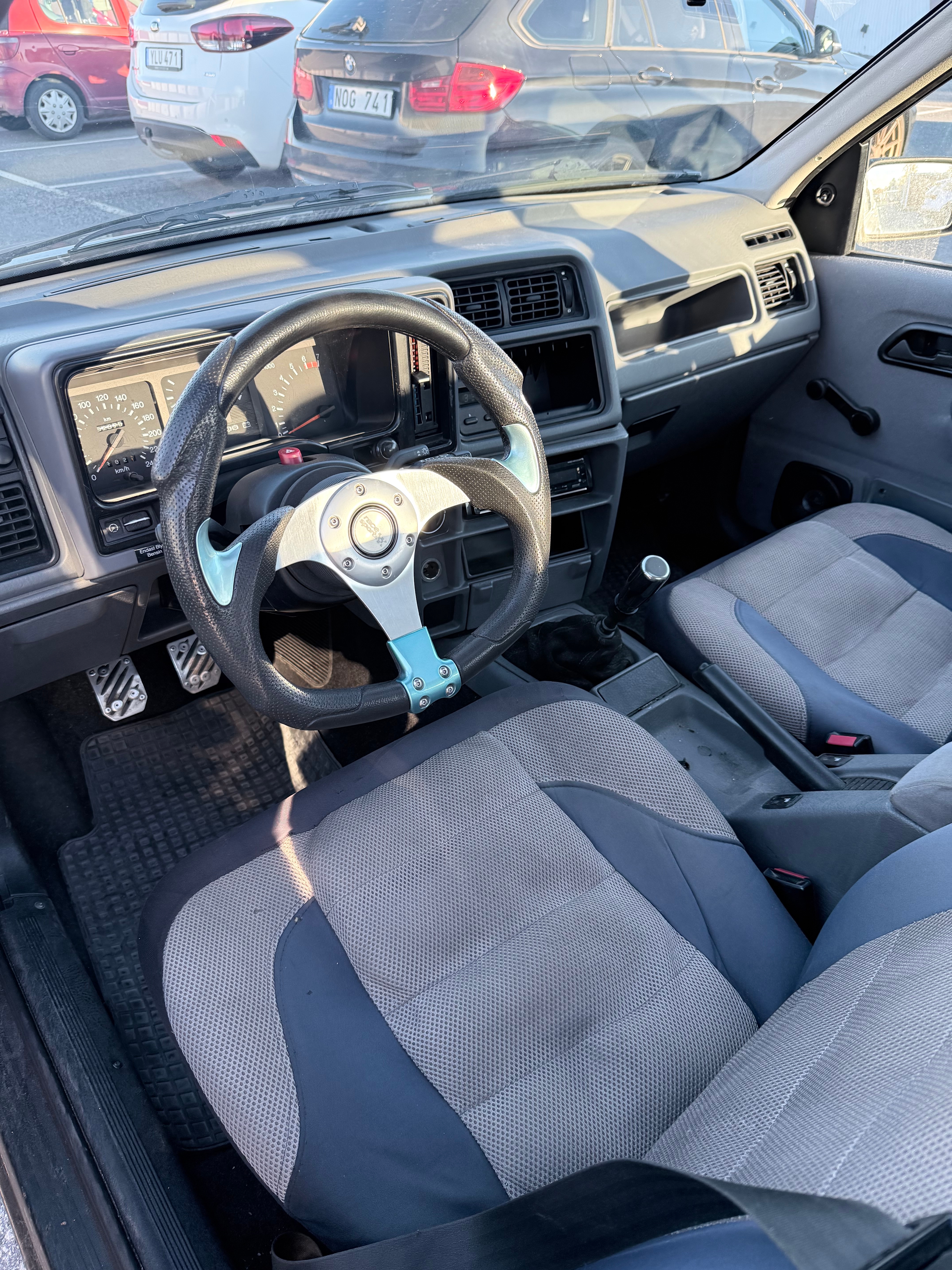 Ford Sierra 3-dörrar 2.0 i Manuell 1990, bild 4/8