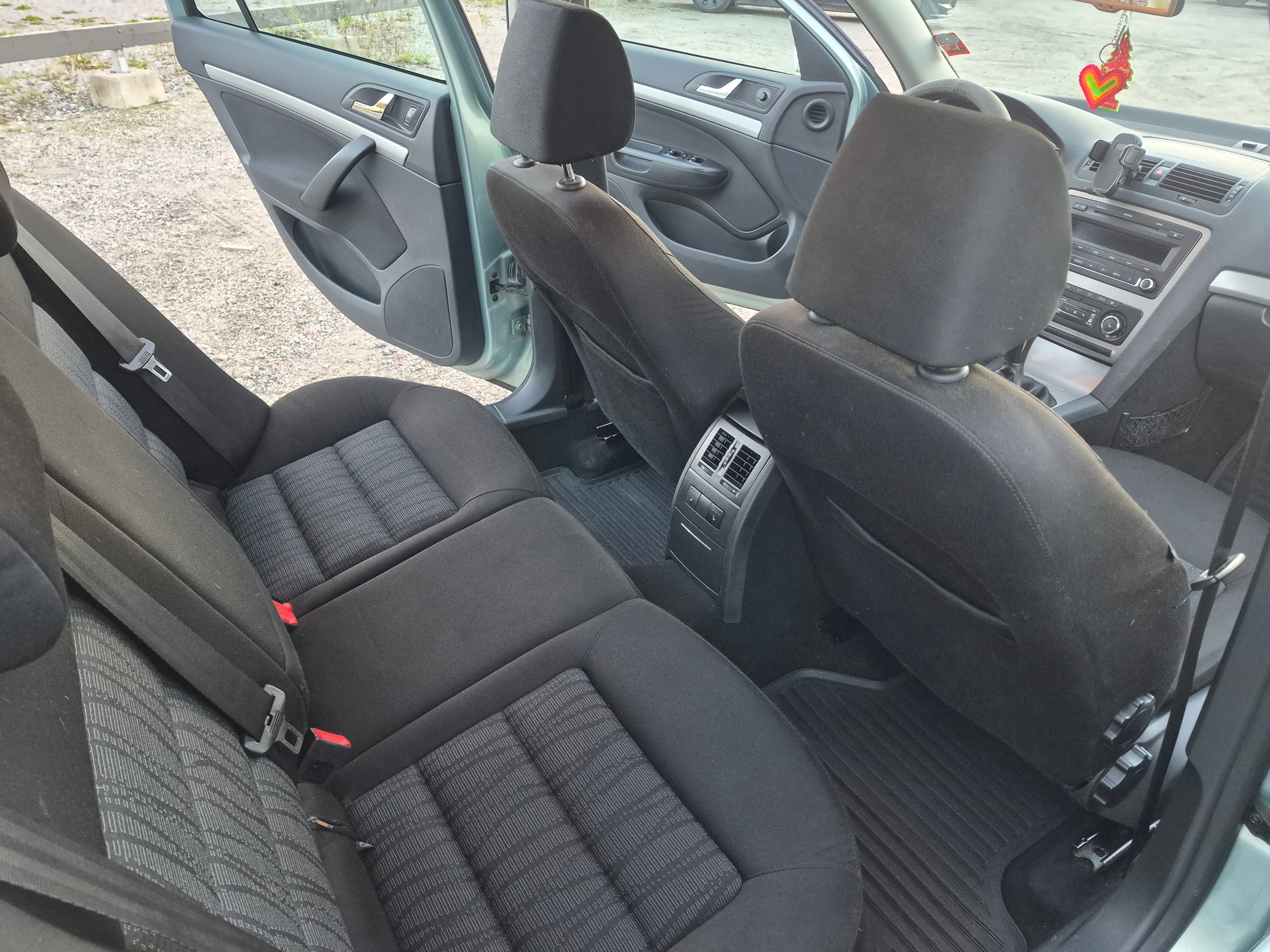 Skoda Octavia 2012, bild 7/10