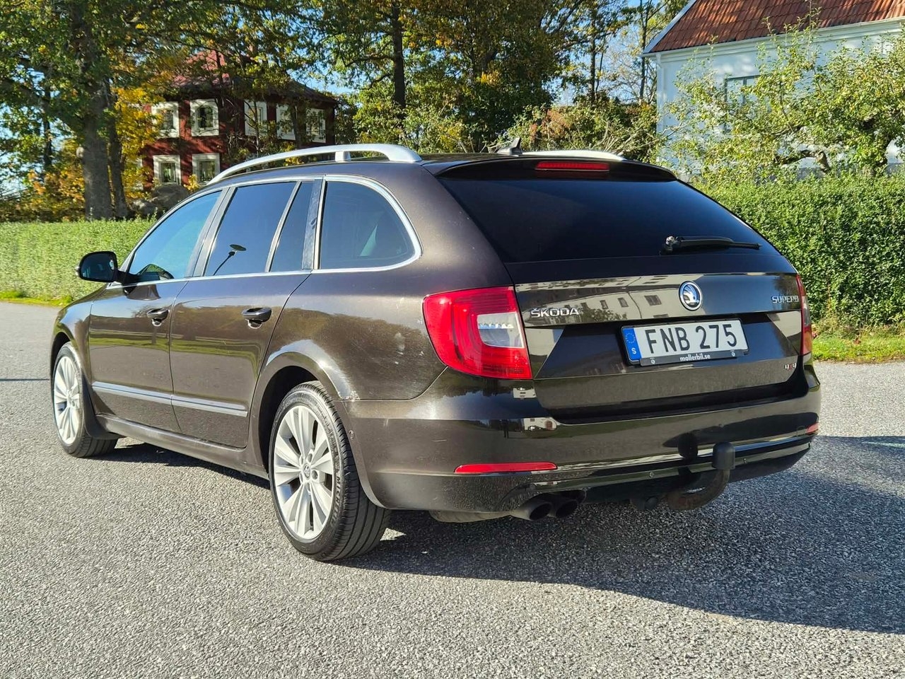 Skoda Superb 2015, bild 5/10