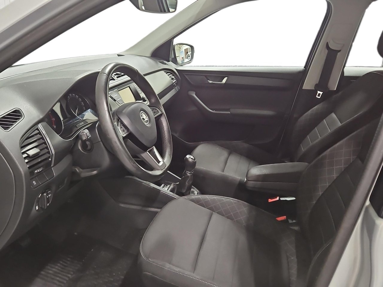 Skoda Fabia 2016, bild 6/8