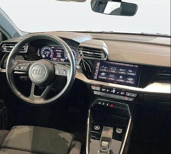 Audi A3 35 TFSI 2021, photo 3/10