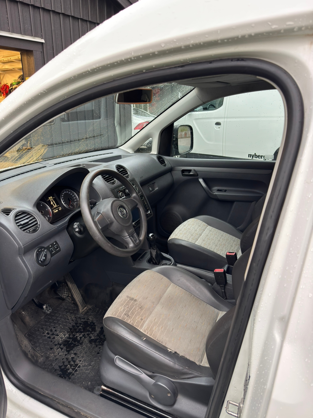 Volkswagen Caddy Maxi 2012, bild 5/6