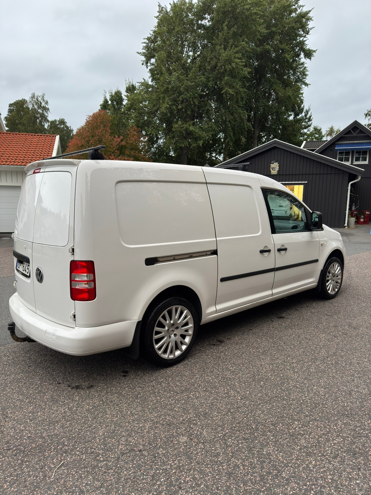 Volkswagen Caddy Maxi 2012, bild 3/6