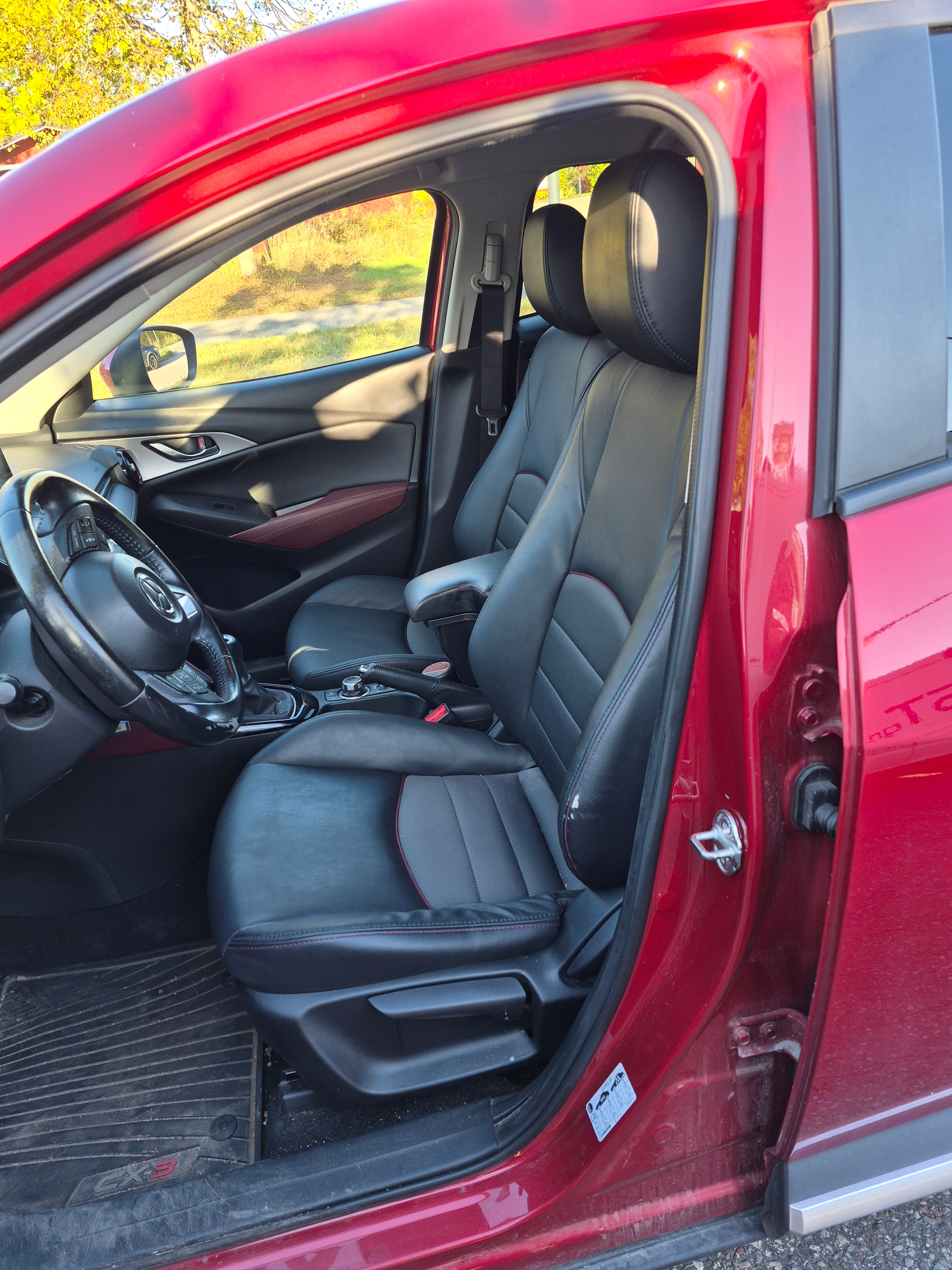 Mazda CX-3 2.0 SKYACTIV-G Manuell 2016, bild 7/9