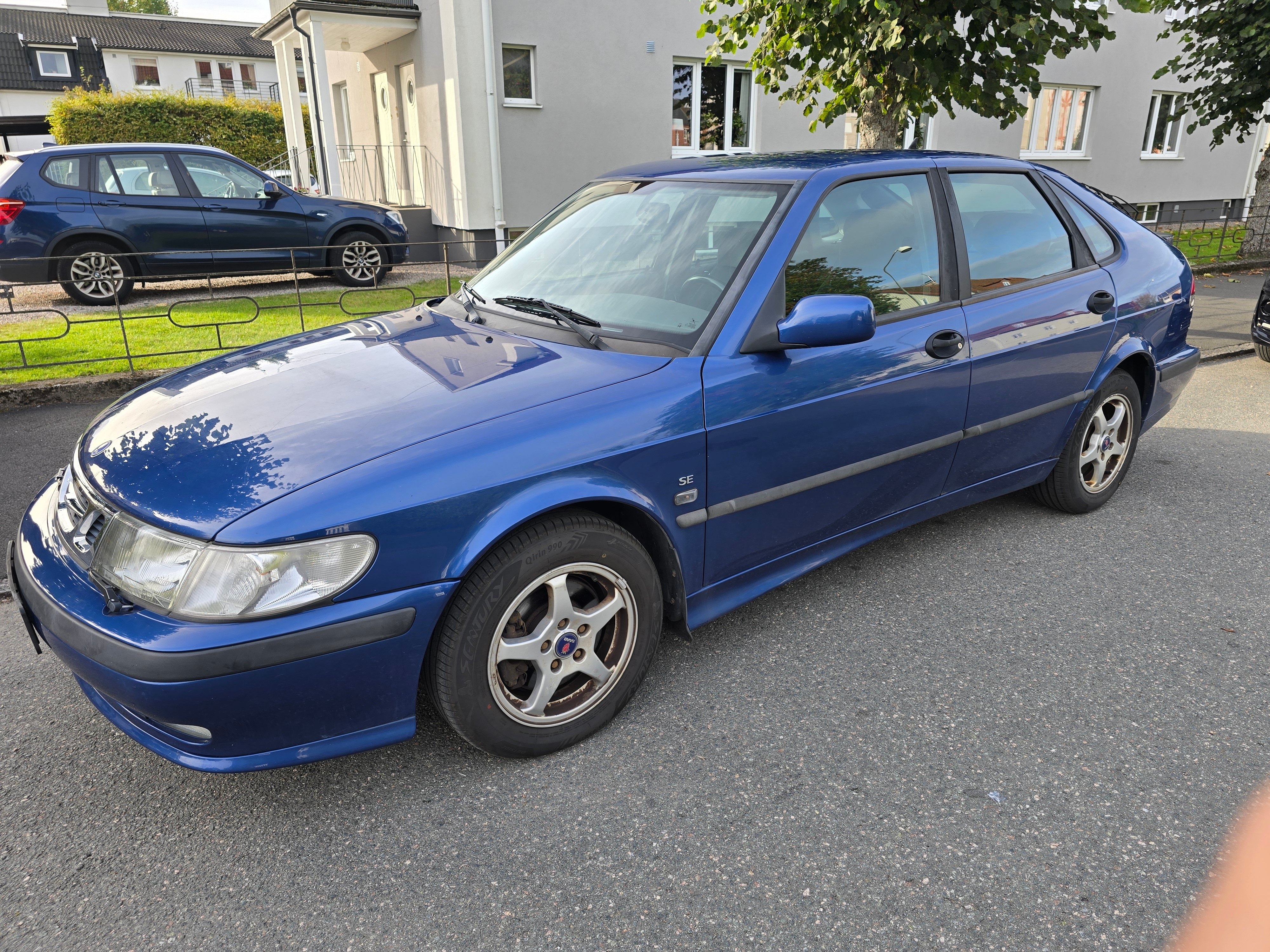 Saab 9-3 5-dörrar 2.0 T Manuell 2001, bild 2/3