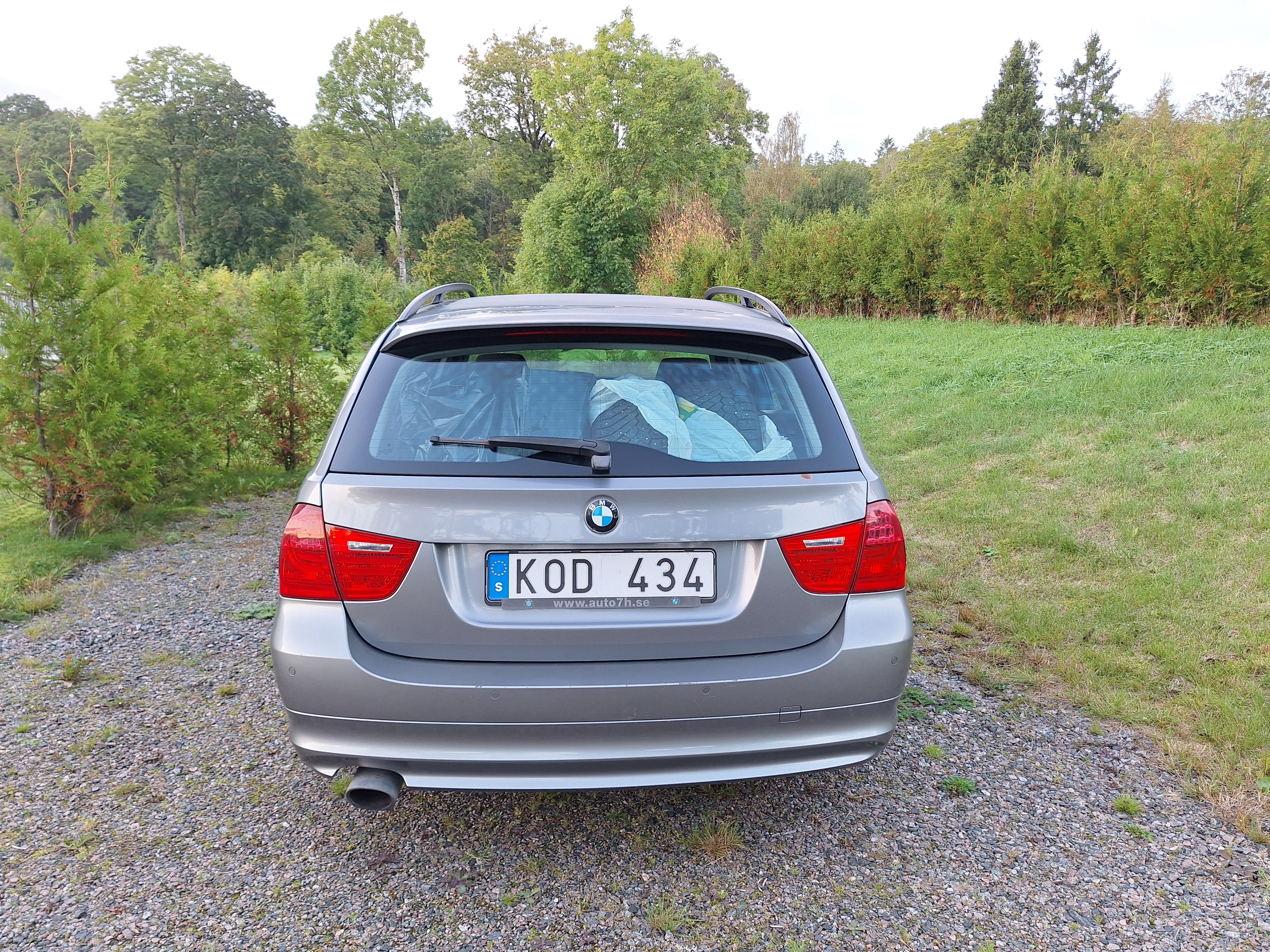 BMW 320 i Touring Manuell 2010, bild 3/7