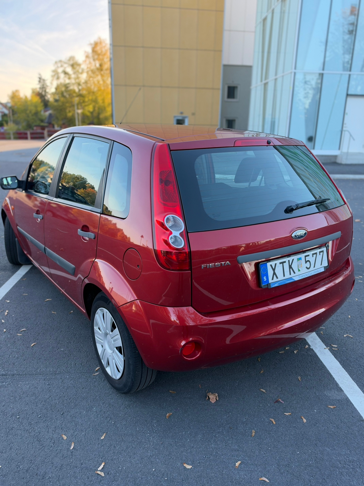 Ford Fiesta 5-dörrar 1.4 Manuell 2006, bild 6/10