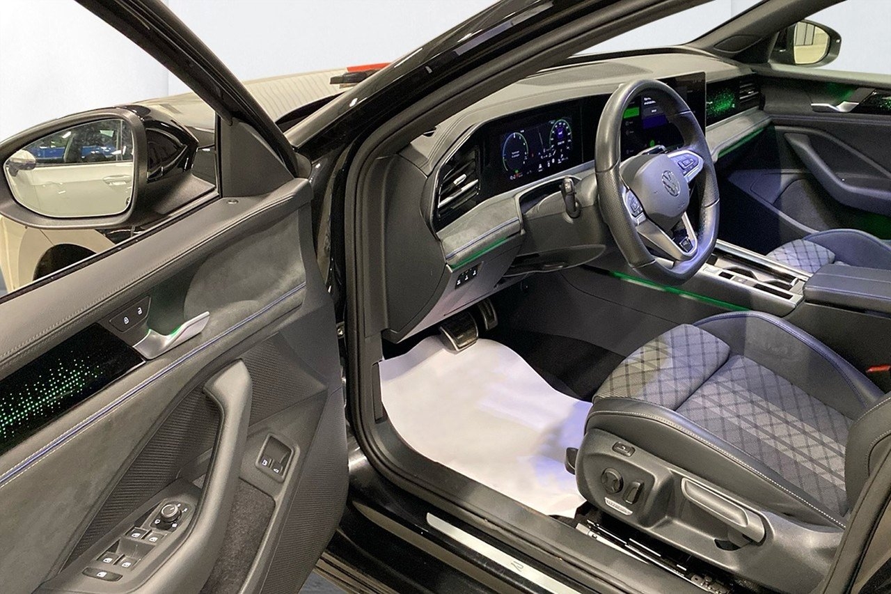 Volkswagen Passat 2025, bild 6/10