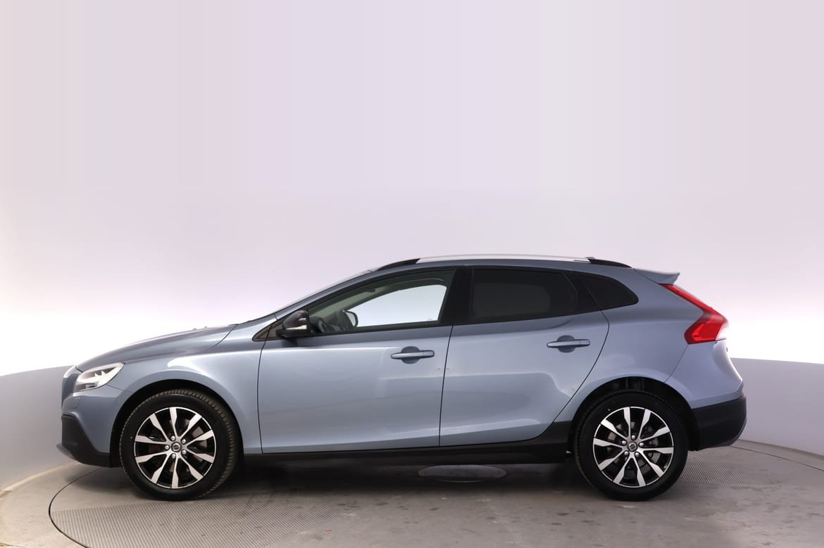 Volvo V40 Cross Country 2018, bild 2/10