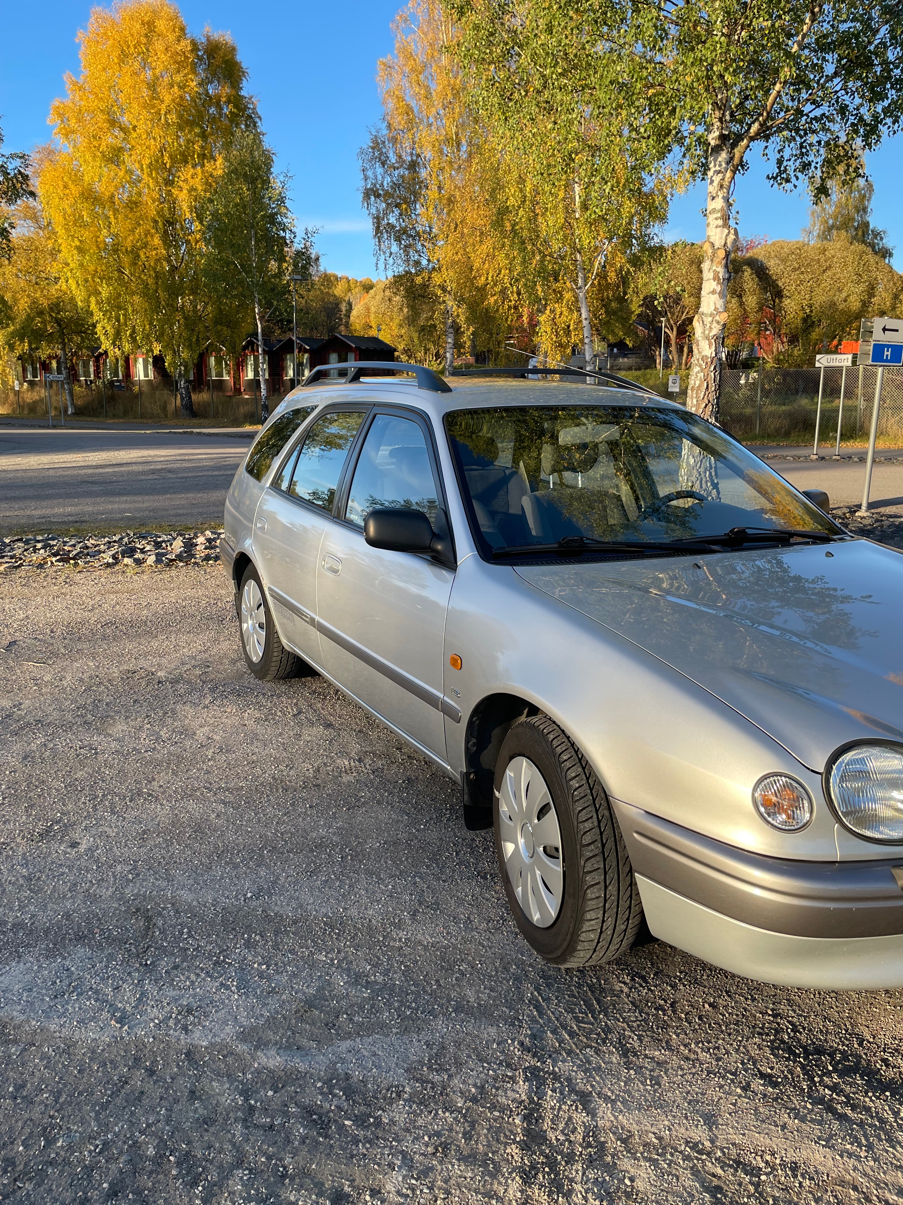 Toyota Corolla Kombi 1.6 Manuell 1999, bild 4/10