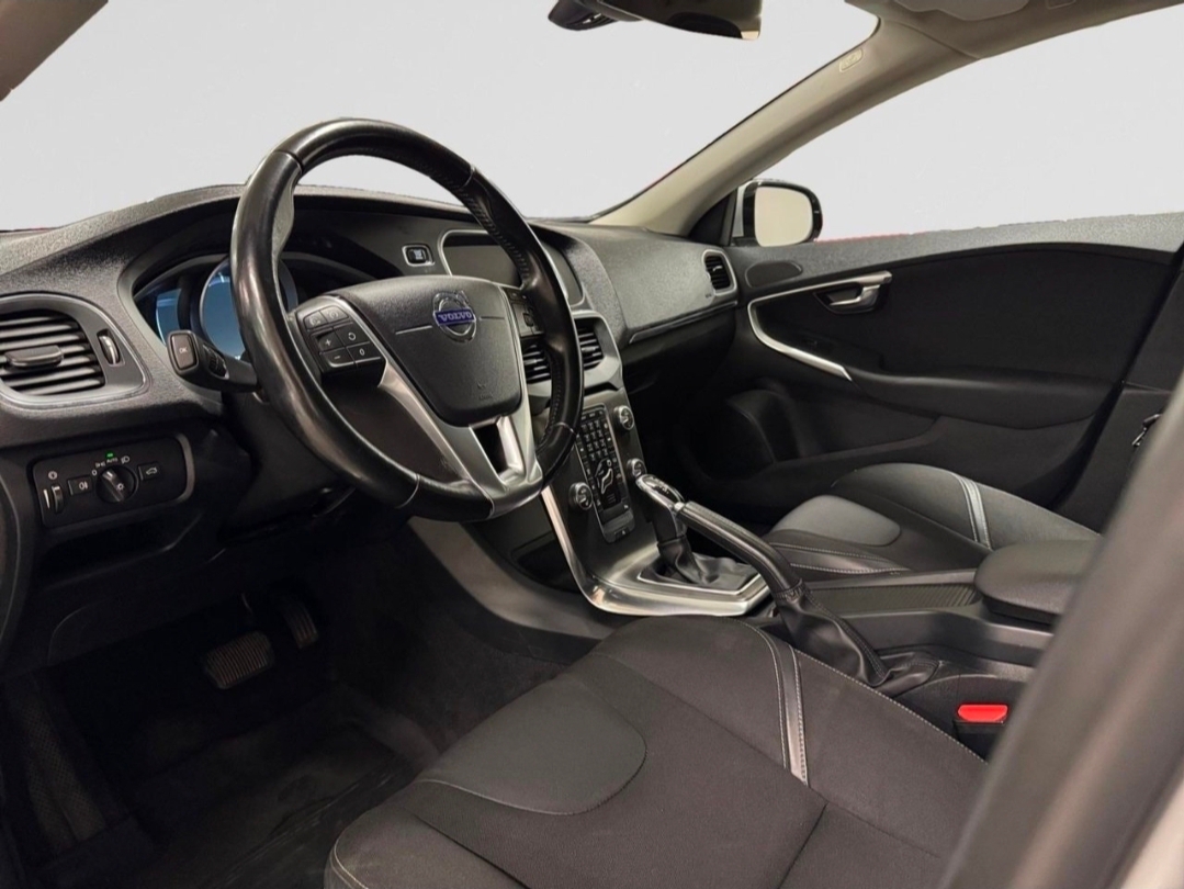 Volvo V40 D2 Powershift 2015, bild 7/10