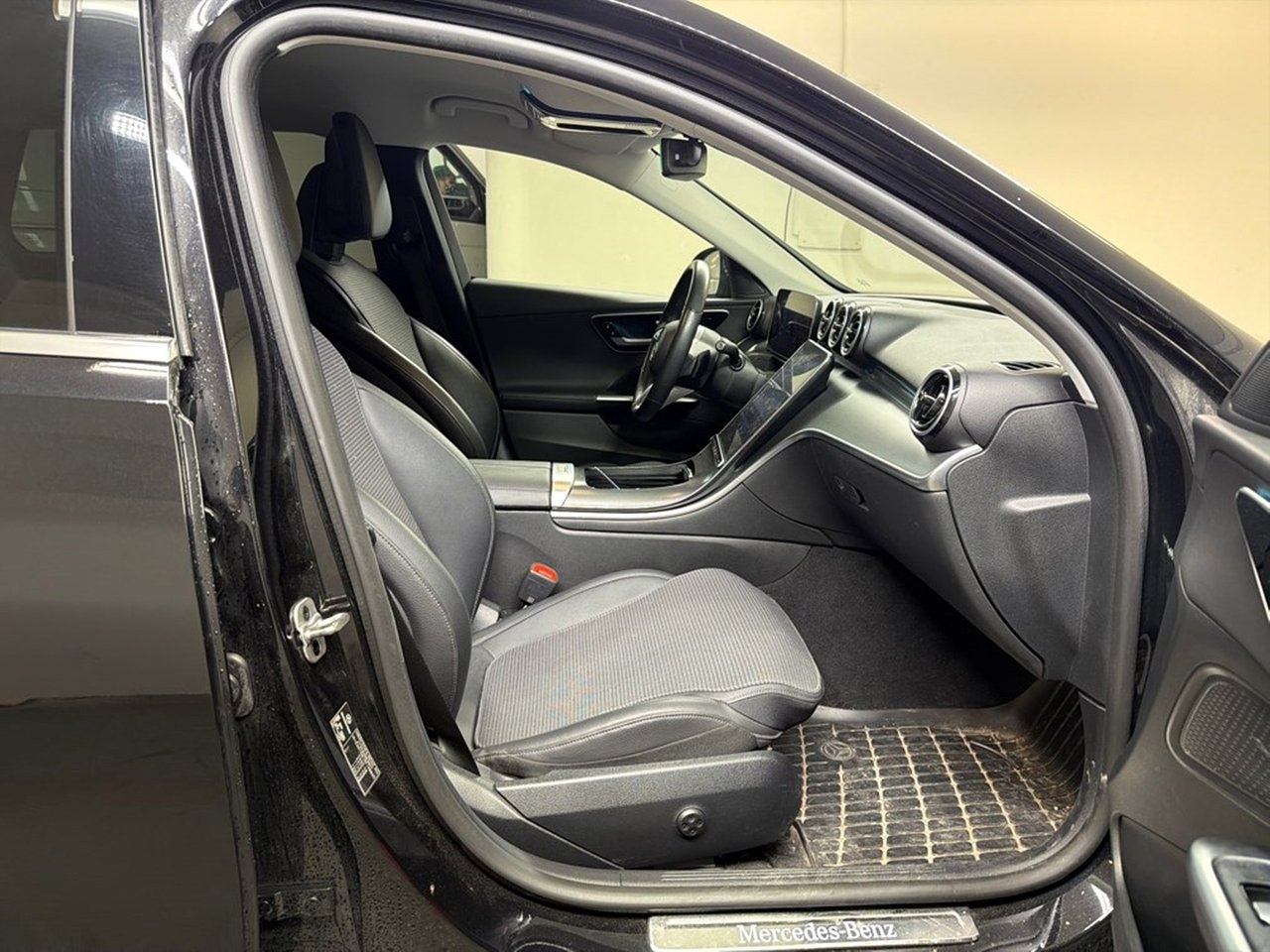 Mercedes-Benz C 2024, bild 7/10