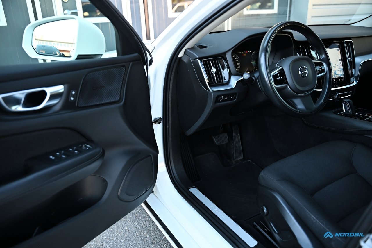 Volvo V60 2021, bild 6/10