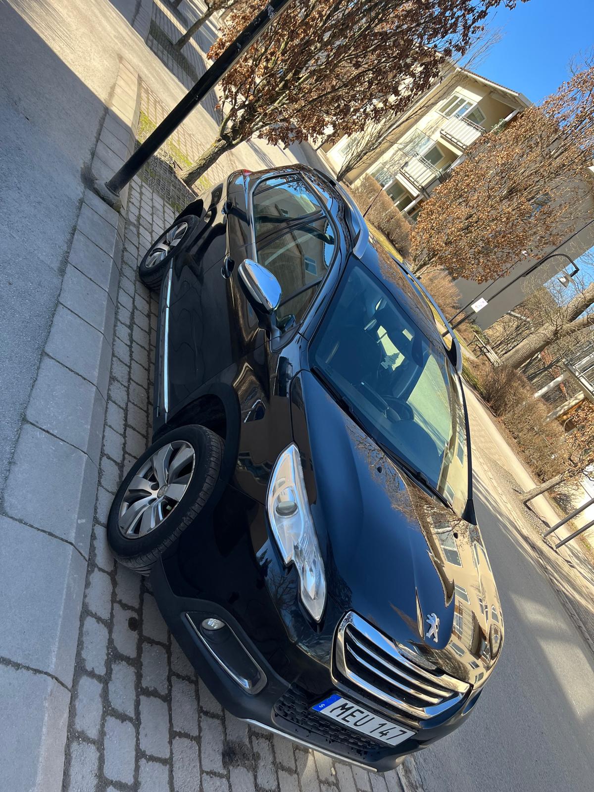 Peugeot 2008 1.2 VTi EGS 2016, bild 4/10