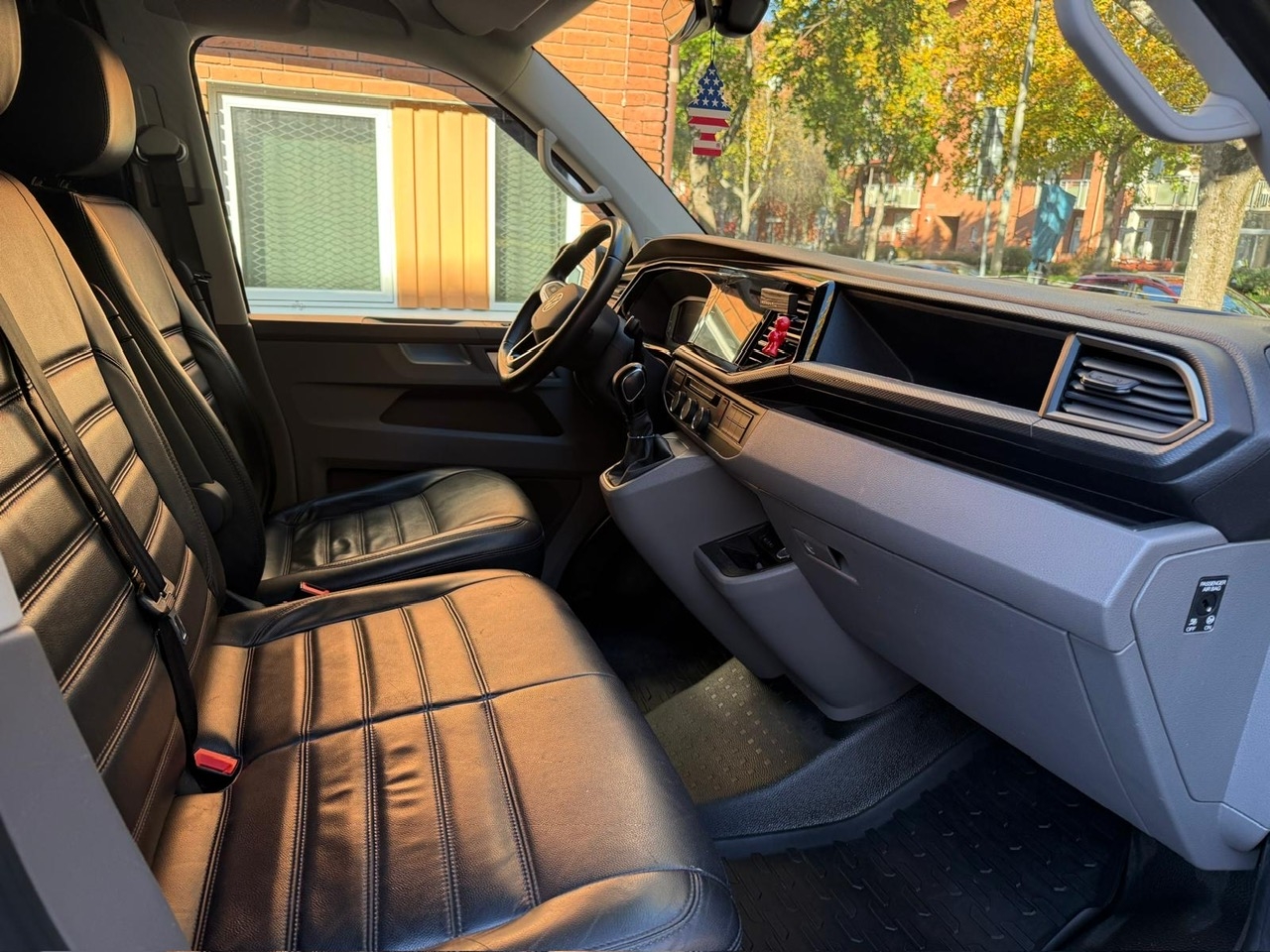Volkswagen Transporter 2023, bild 7/10