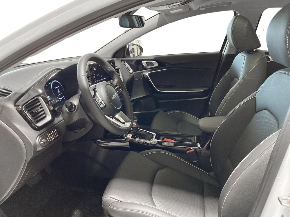 Kia Ceed 1.6 GDI 2023, bild 8/8