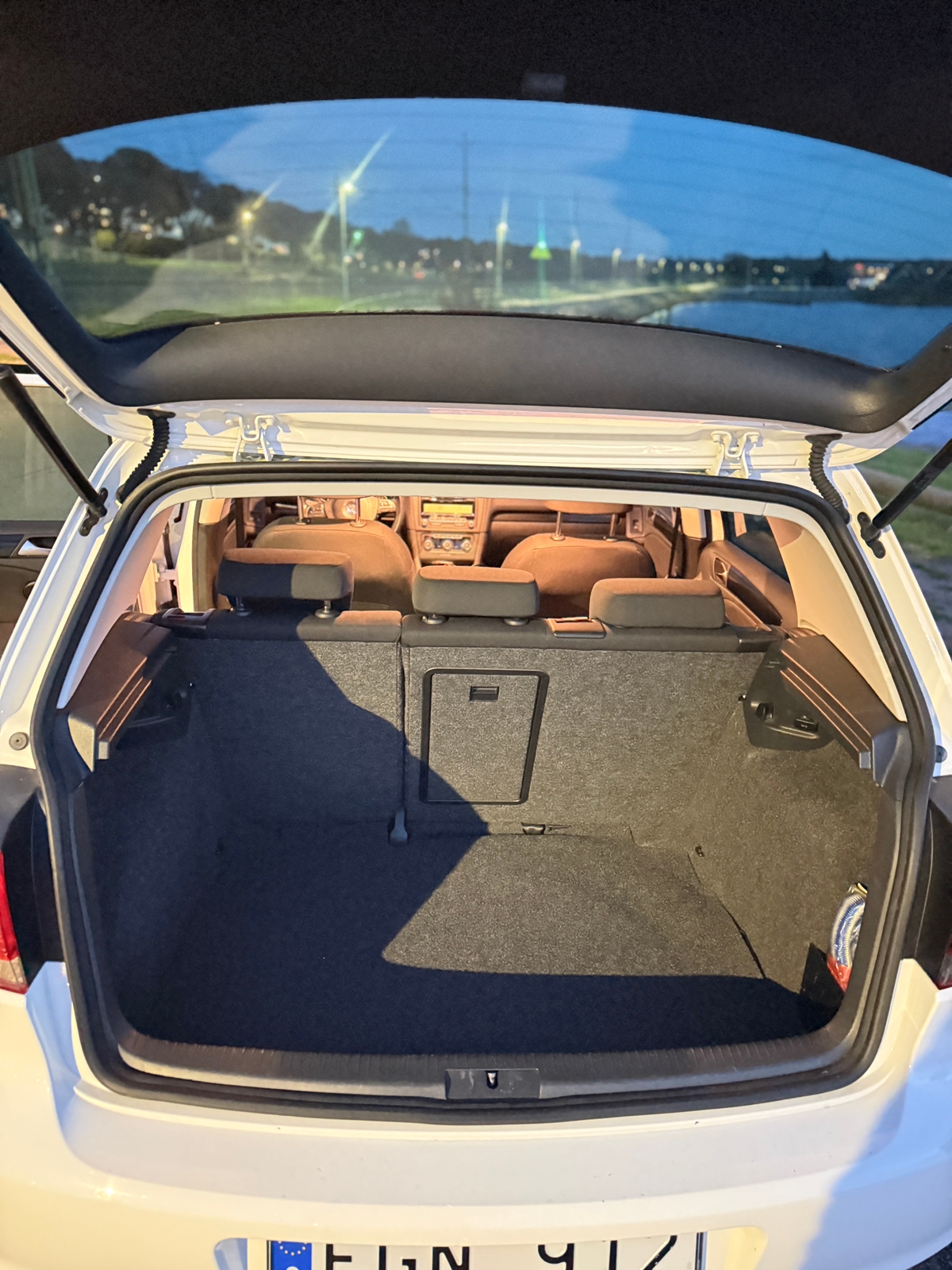Volkswagen Golf 2011, bild 3/6