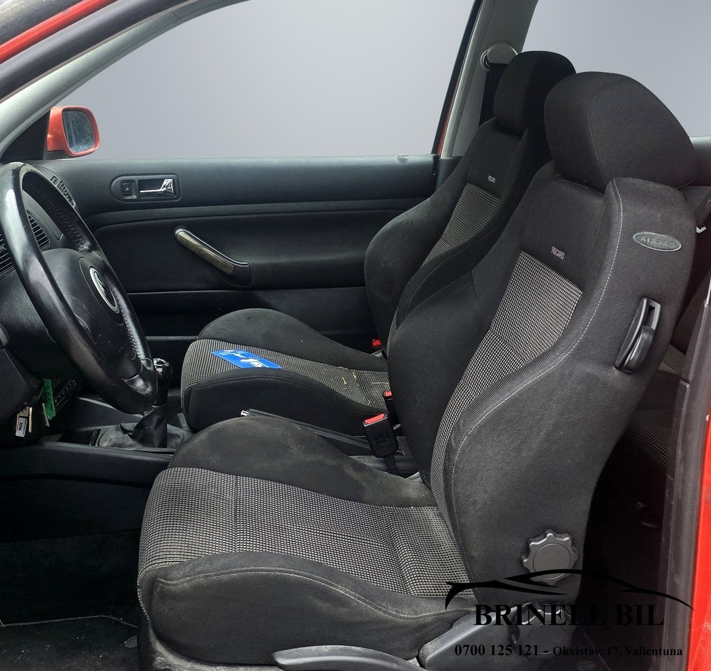 Volkswagen Golf GTI 1999, kuva 2/9