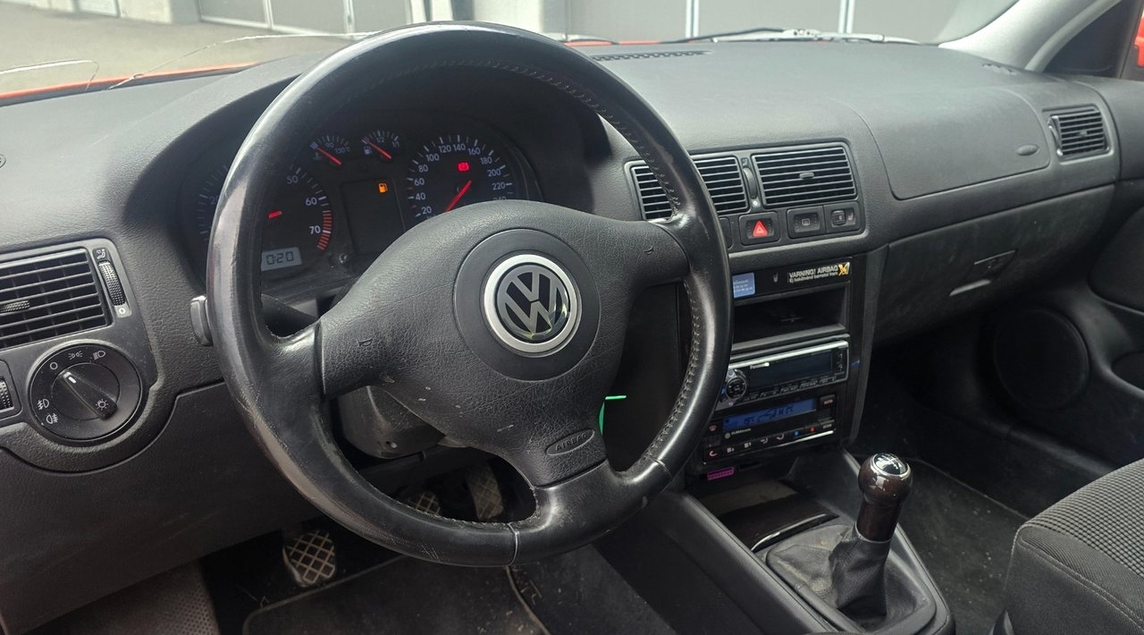 Volkswagen Golf GTI 1999, kuva 7/9
