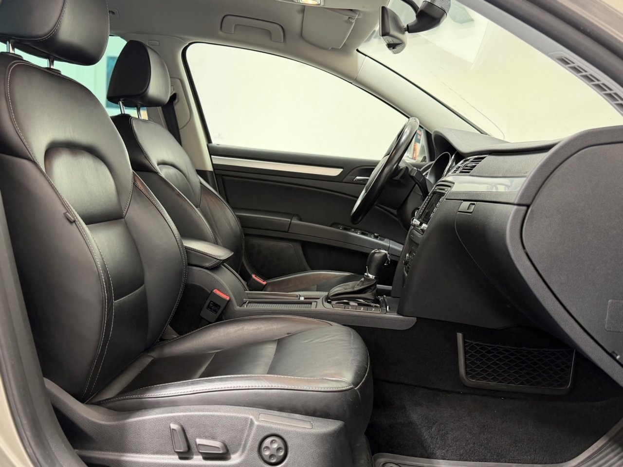 Skoda Superb 2014, bild 5/10