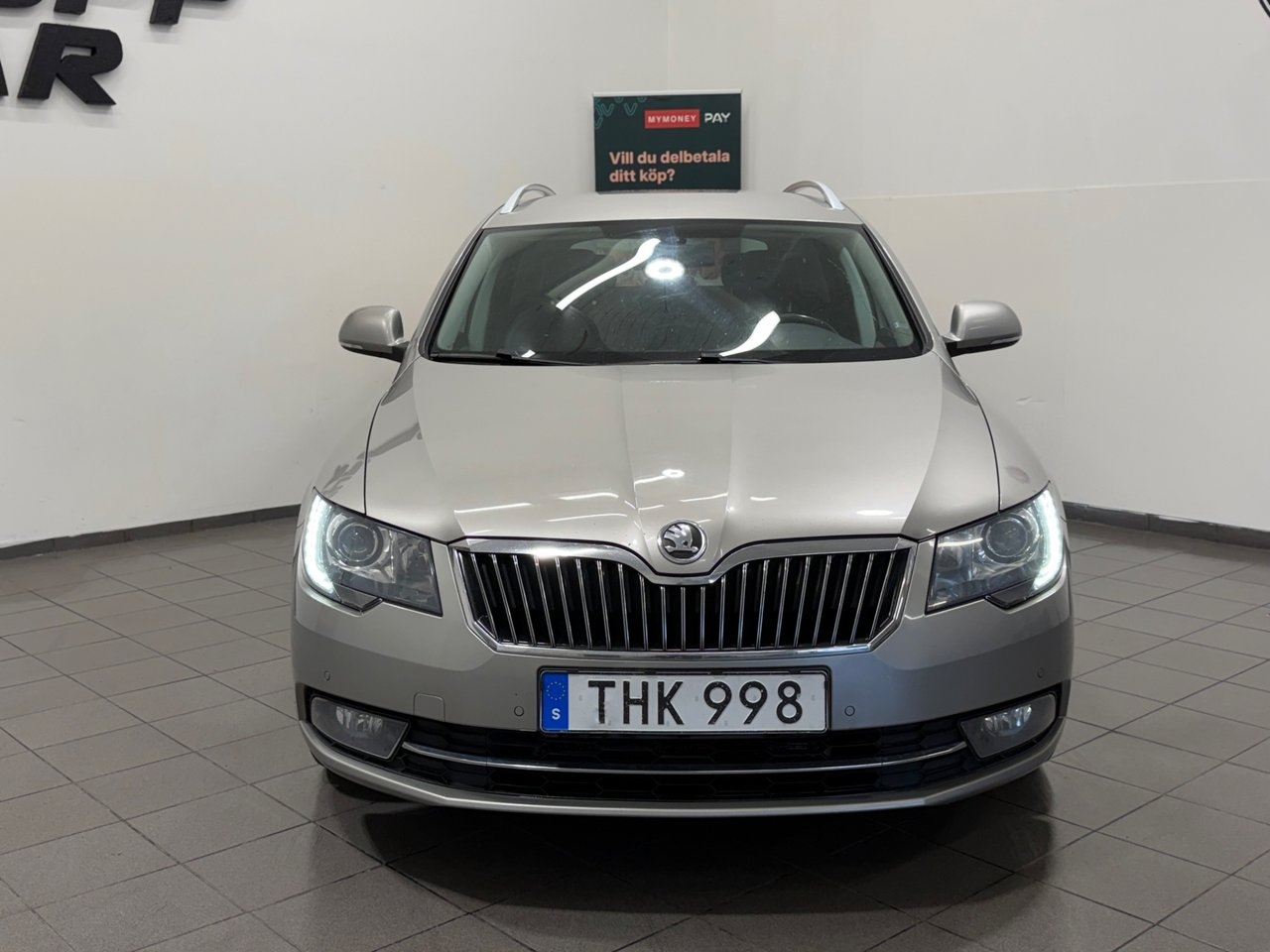 Skoda Superb 2014, bild 6/10