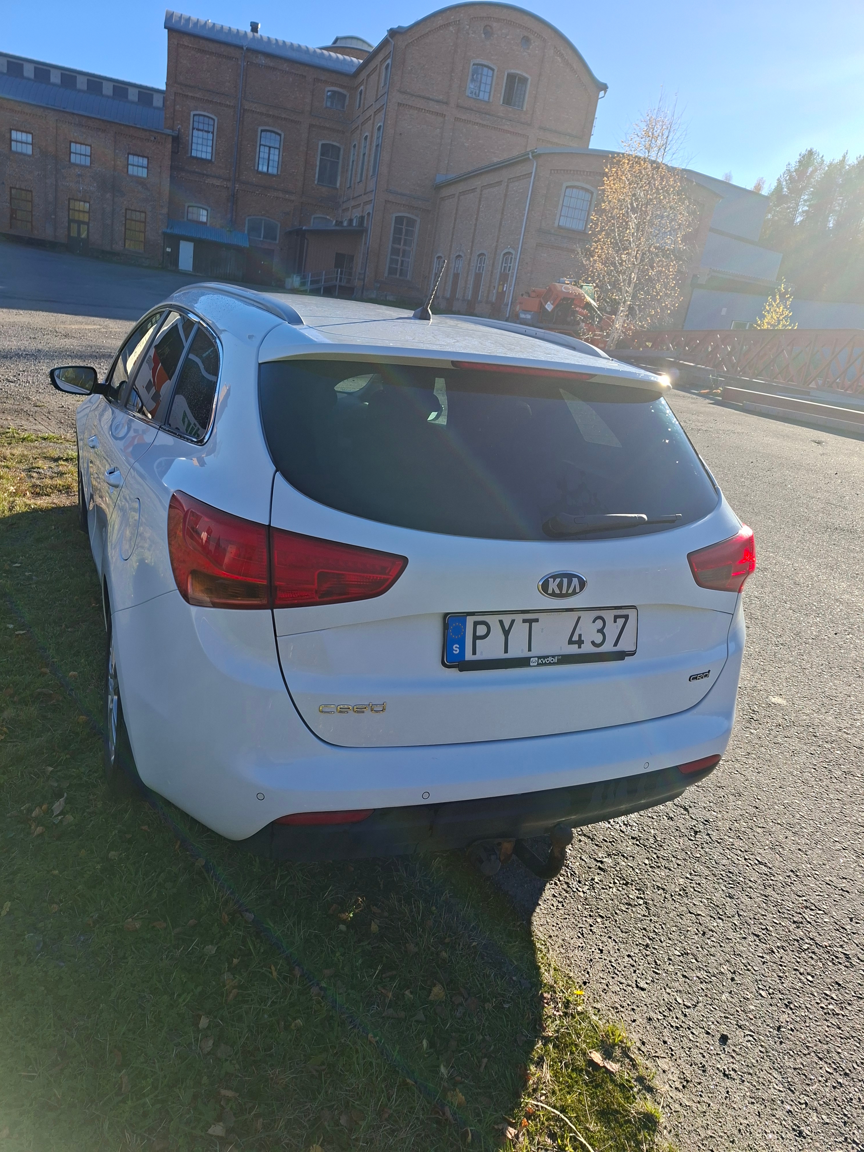 Kia Ceed _sw 1.6 CRDi Manuell 2013, bild 5/5