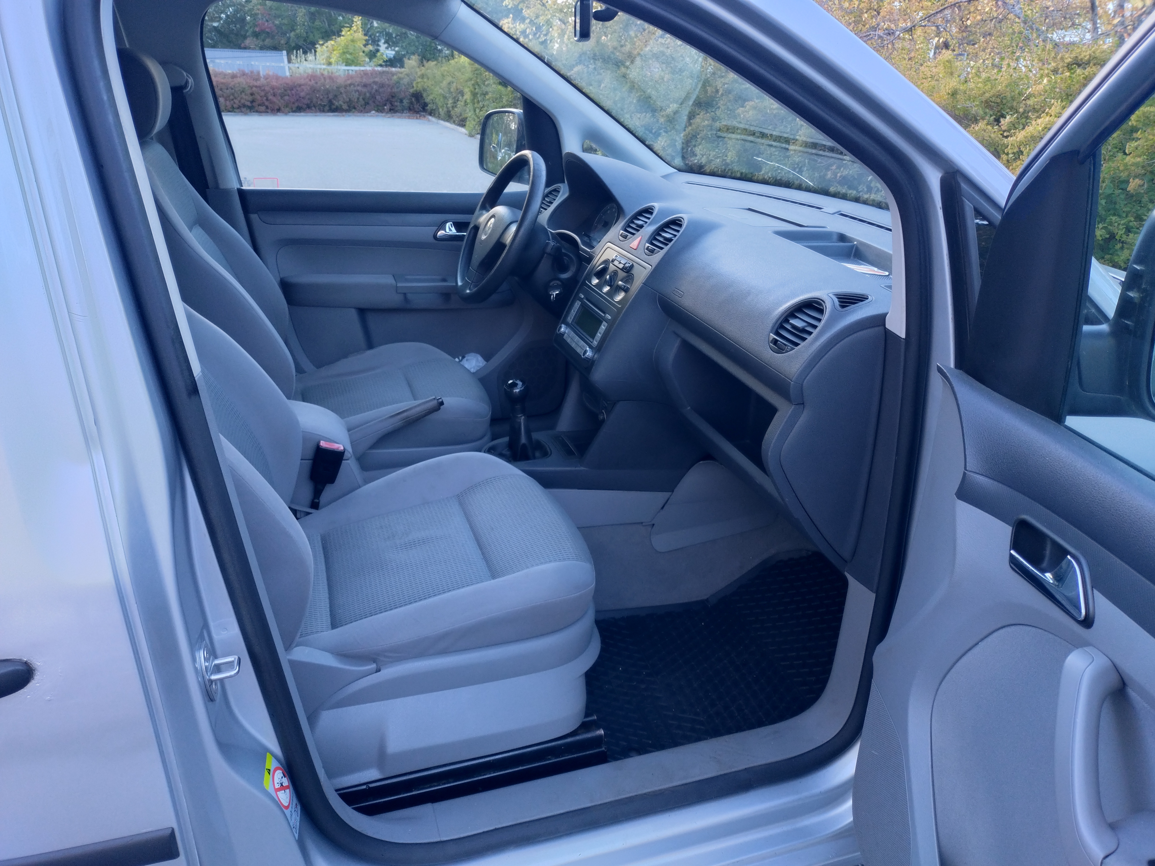 Volkswagen Caddy Maxi 2006, bild 3/6