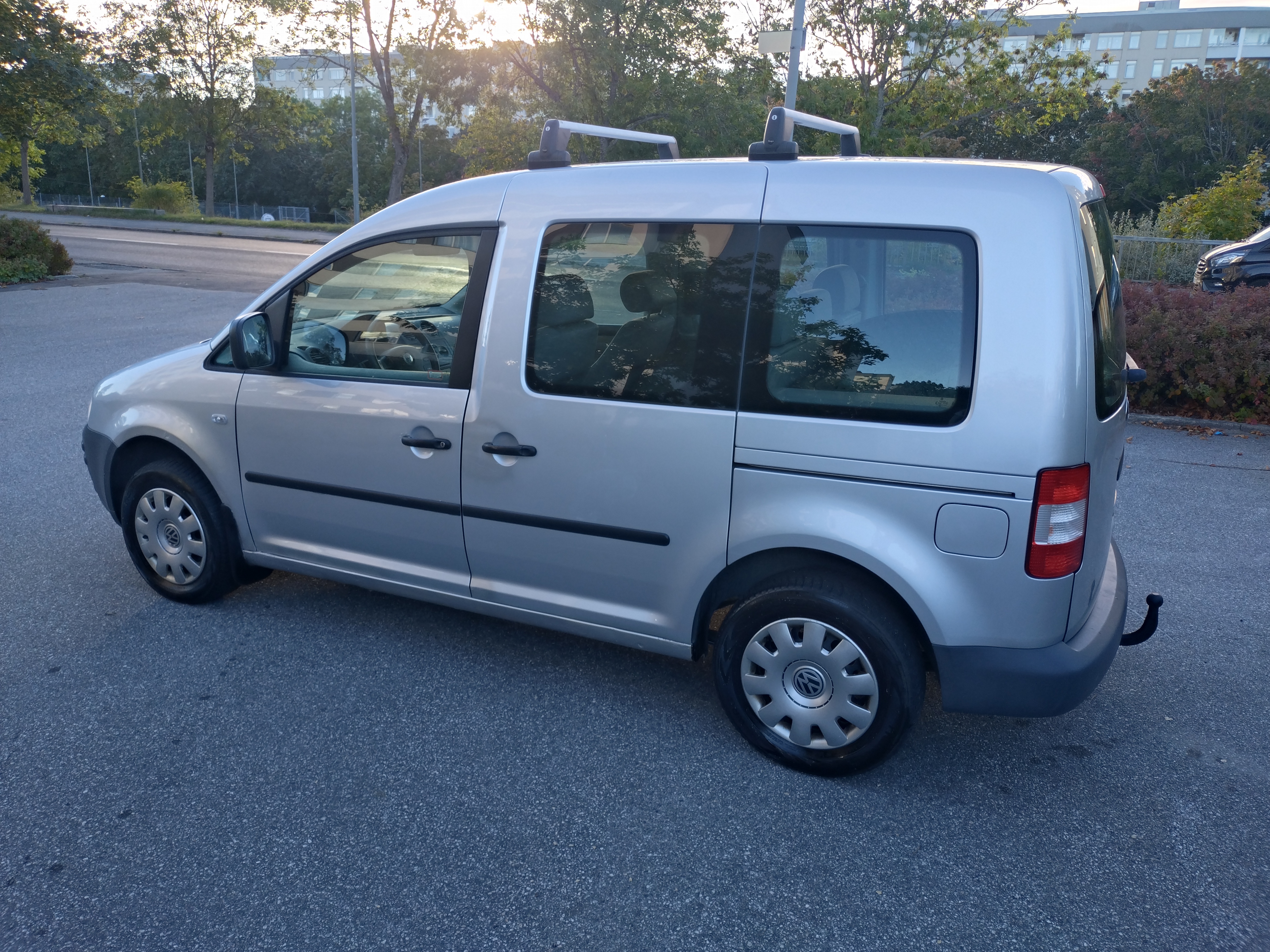 Volkswagen Caddy Maxi 2006, bild 2/6