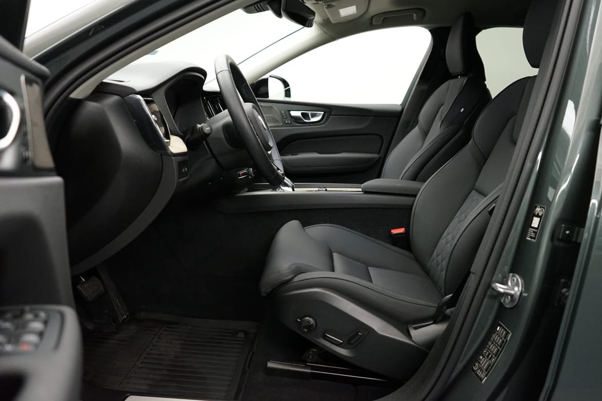Volvo XC60 T6 Plus Dark Nordic Edition 2026, bild 5/10