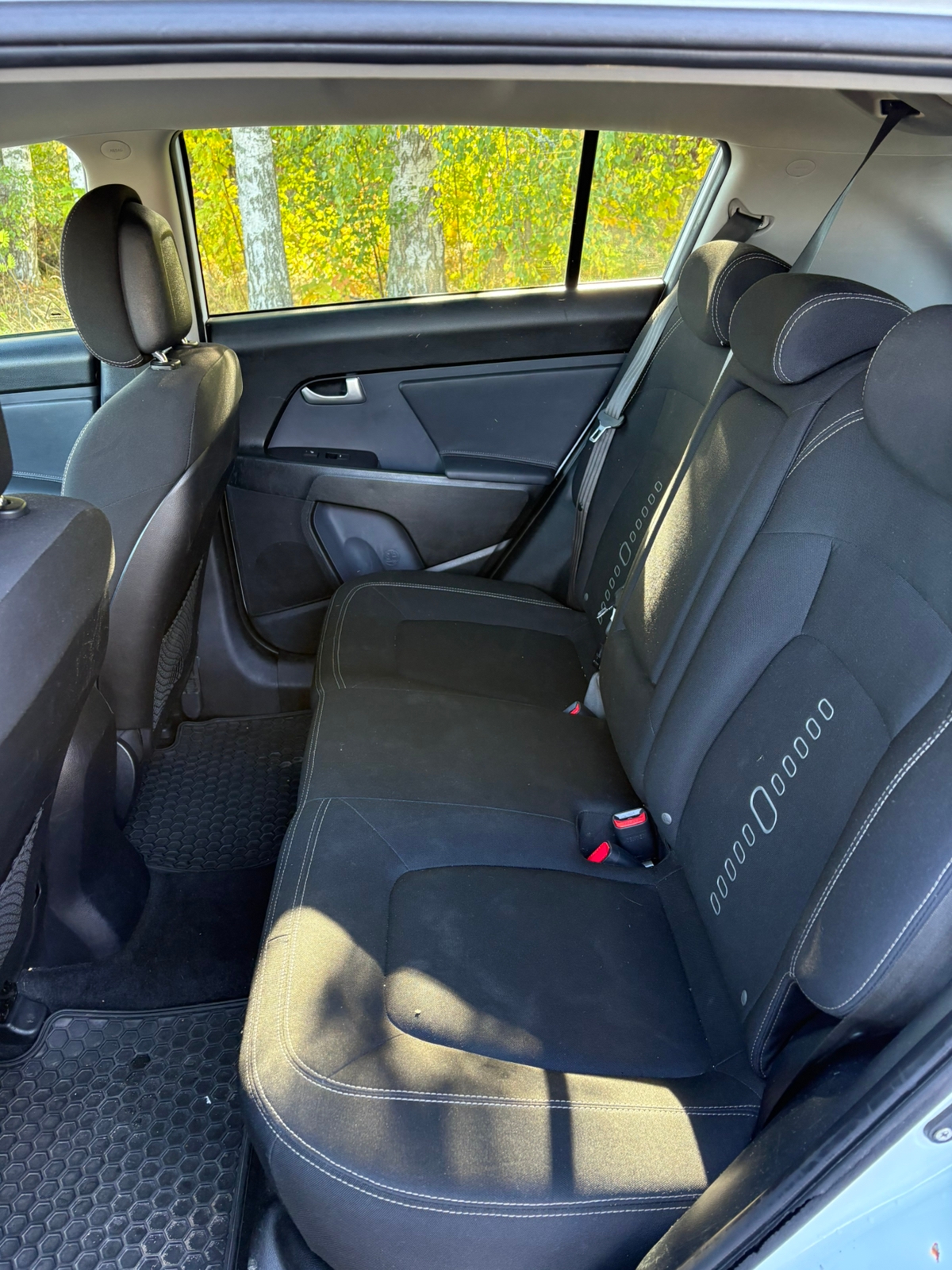 Kia Sportage 1.7 CRDi Manuell 2011, bild 5/7