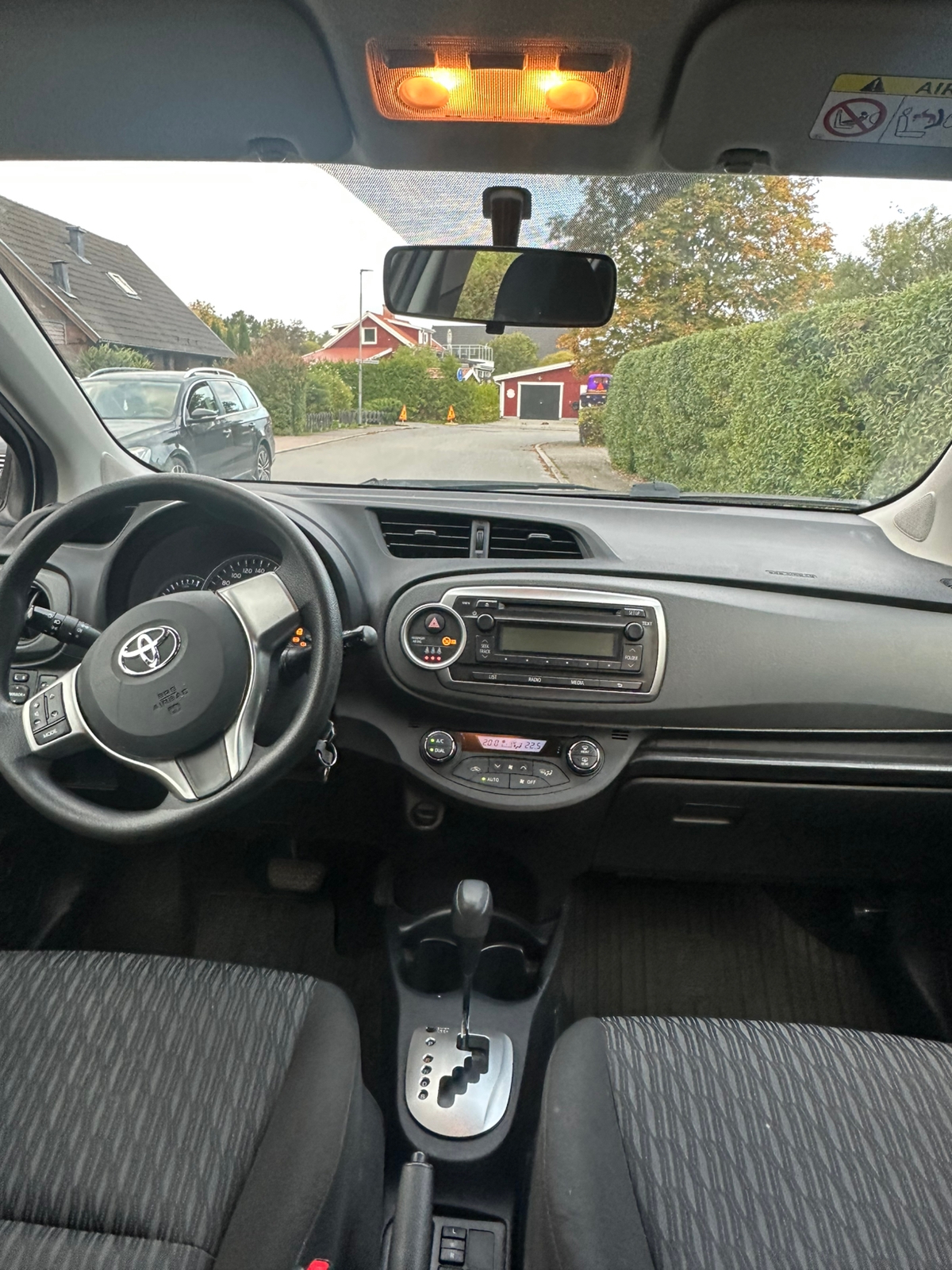 Toyota Yaris 1.5 Hybrid 2014, bild 5/7