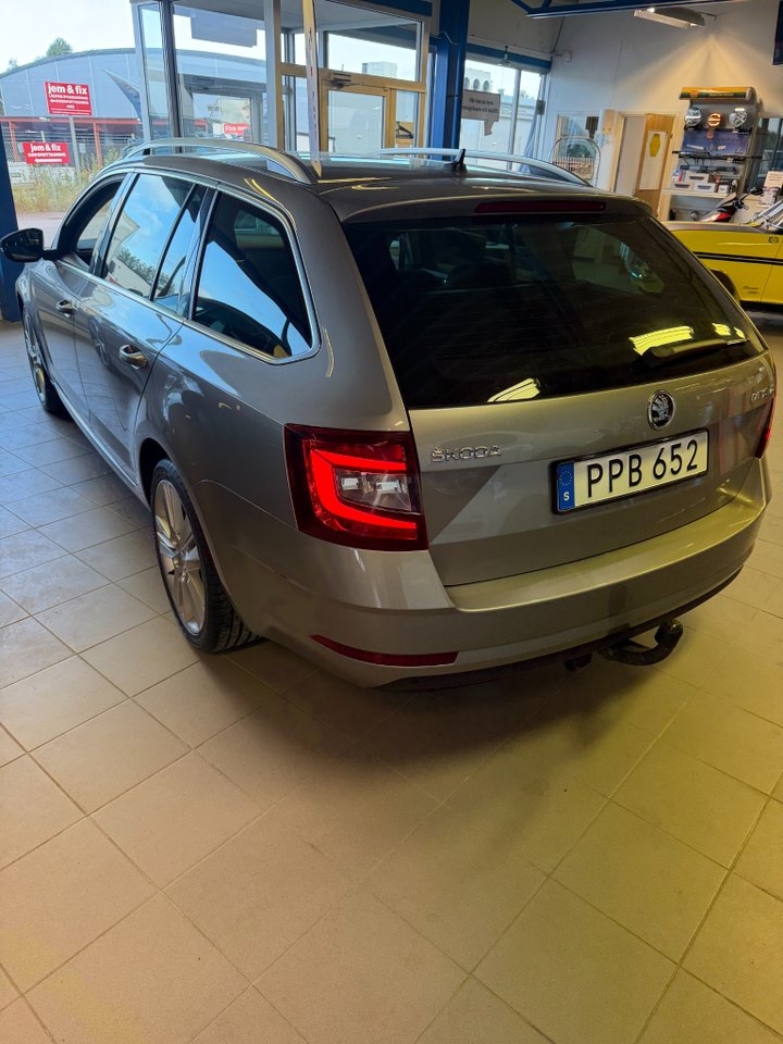 Skoda Octavia Kombi 1.0 TSI Style Euro 6 2018, bild 3/4