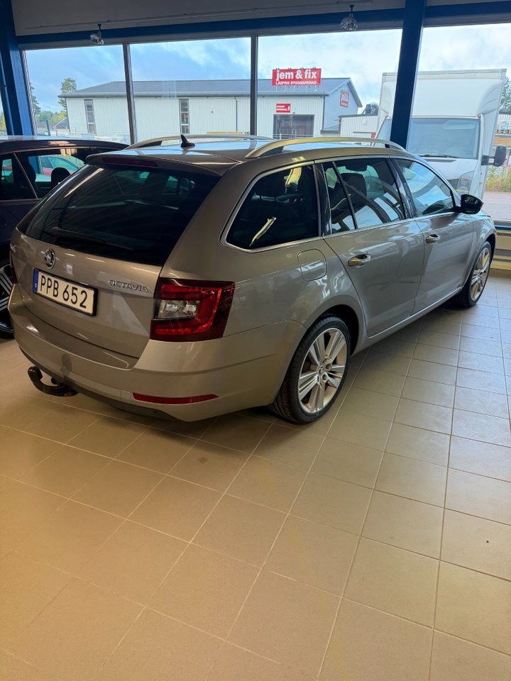 Skoda Octavia Kombi 1.0 TSI Style Euro 6 2018, bild 2/4