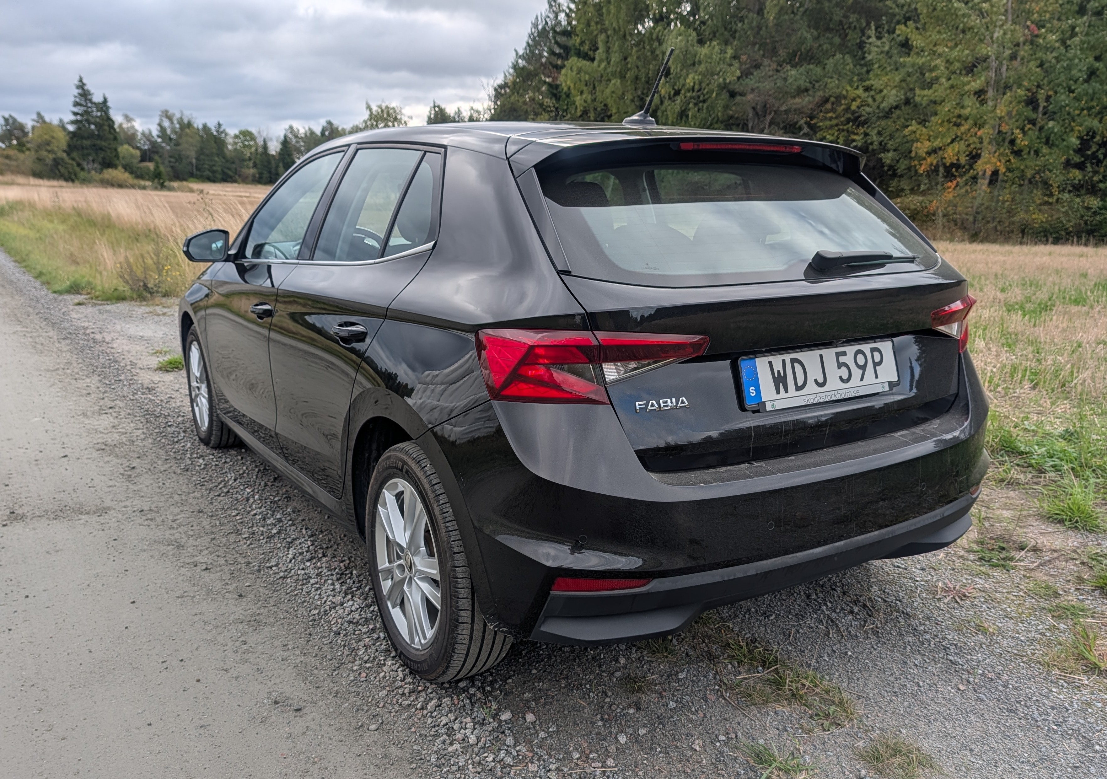 Skoda Fabia 1.0 TSI DSG Sekventiell 2022, bild 4/8