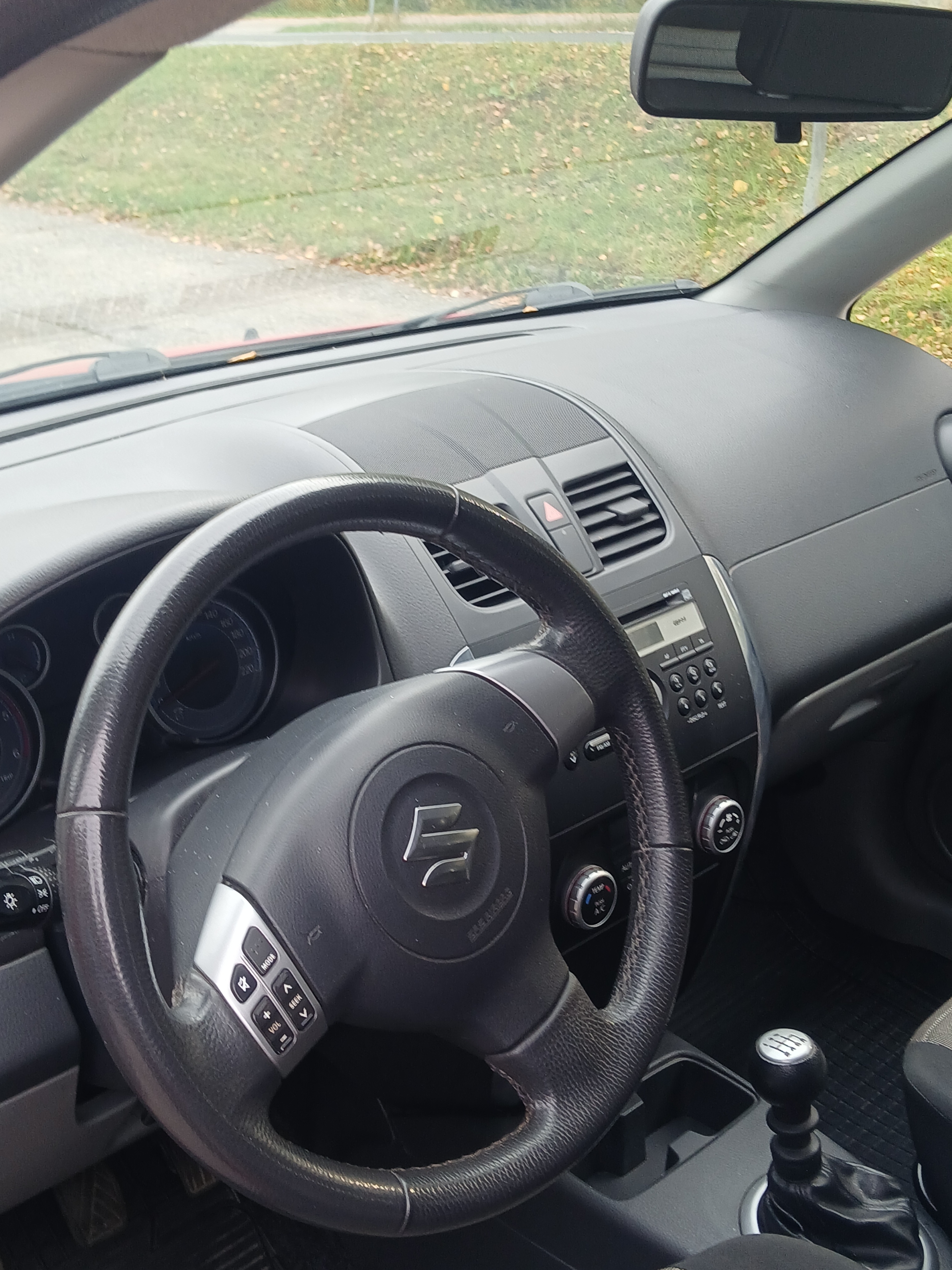 Suzuki SX4 2011, bild 5/7