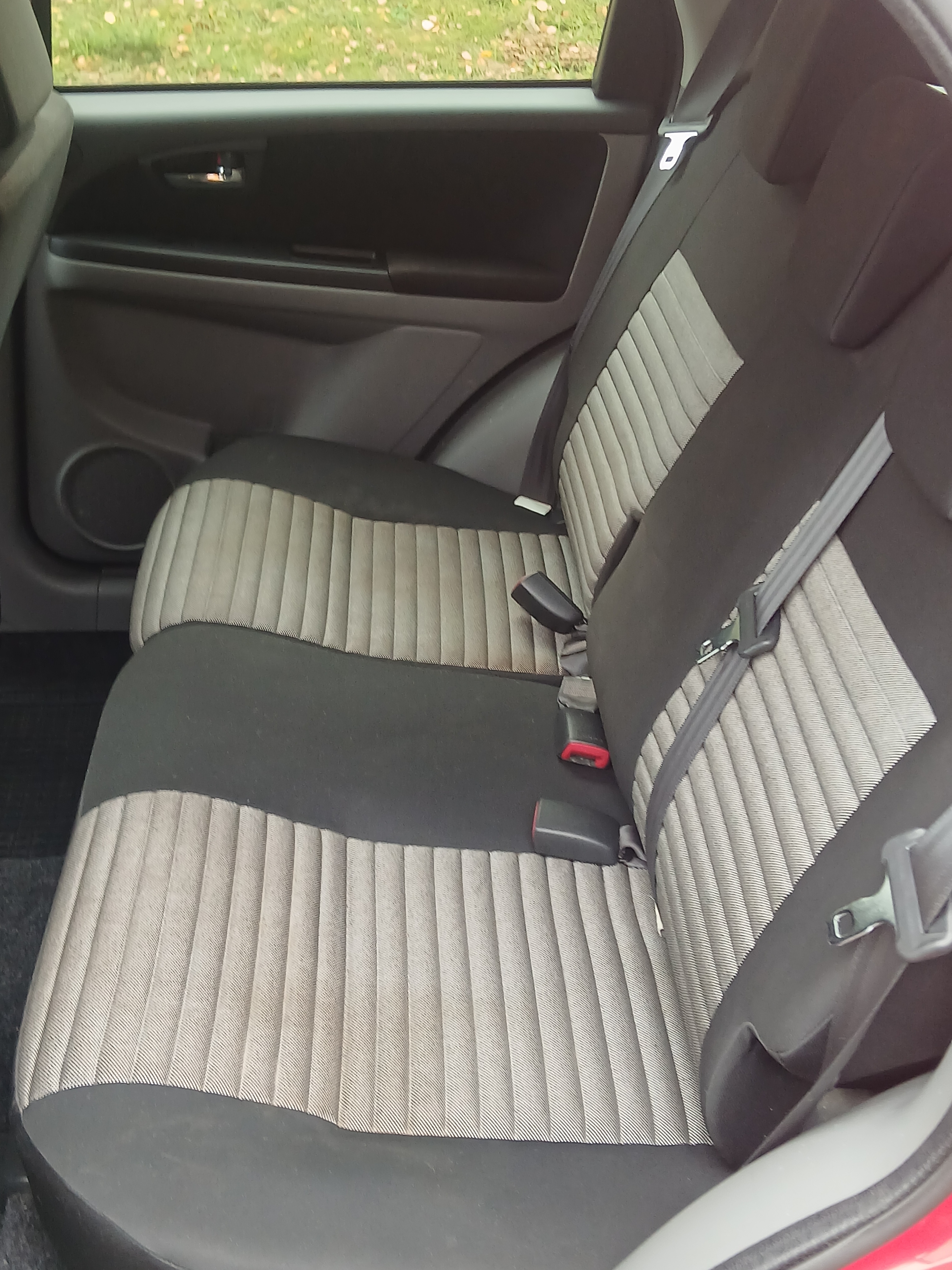 Suzuki SX4 2011, bild 7/7