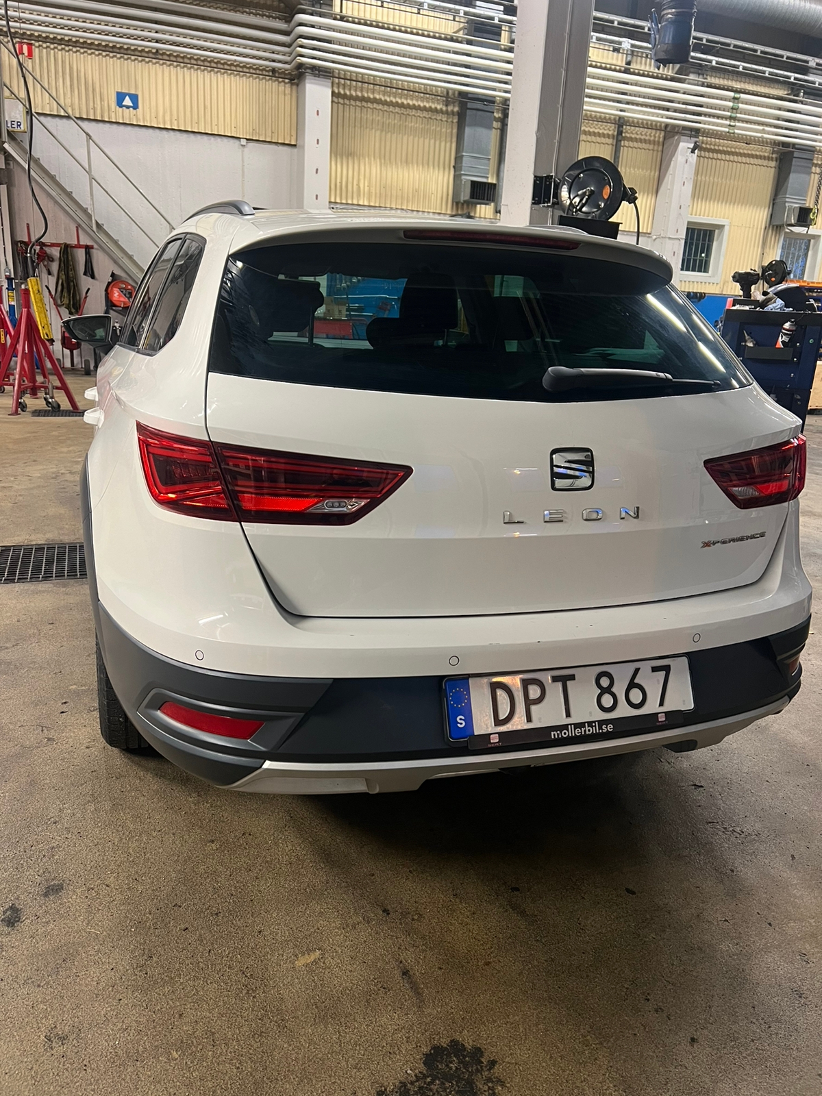 Seat Leon 1.4 TSI Xperience 2018, kuva 2/4